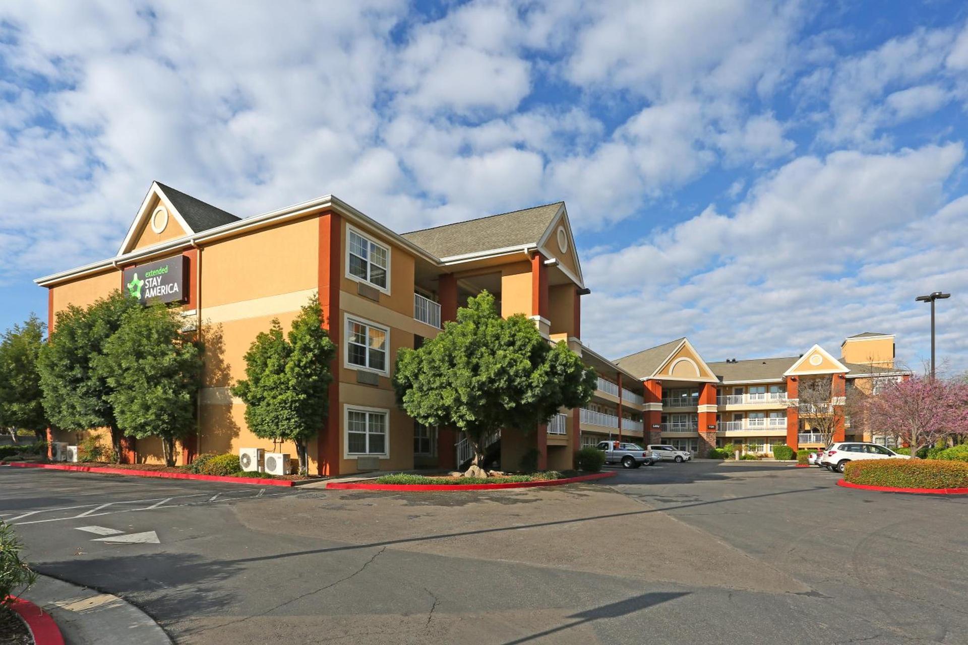 Studio 6 Suites Fresno North CA photo 39