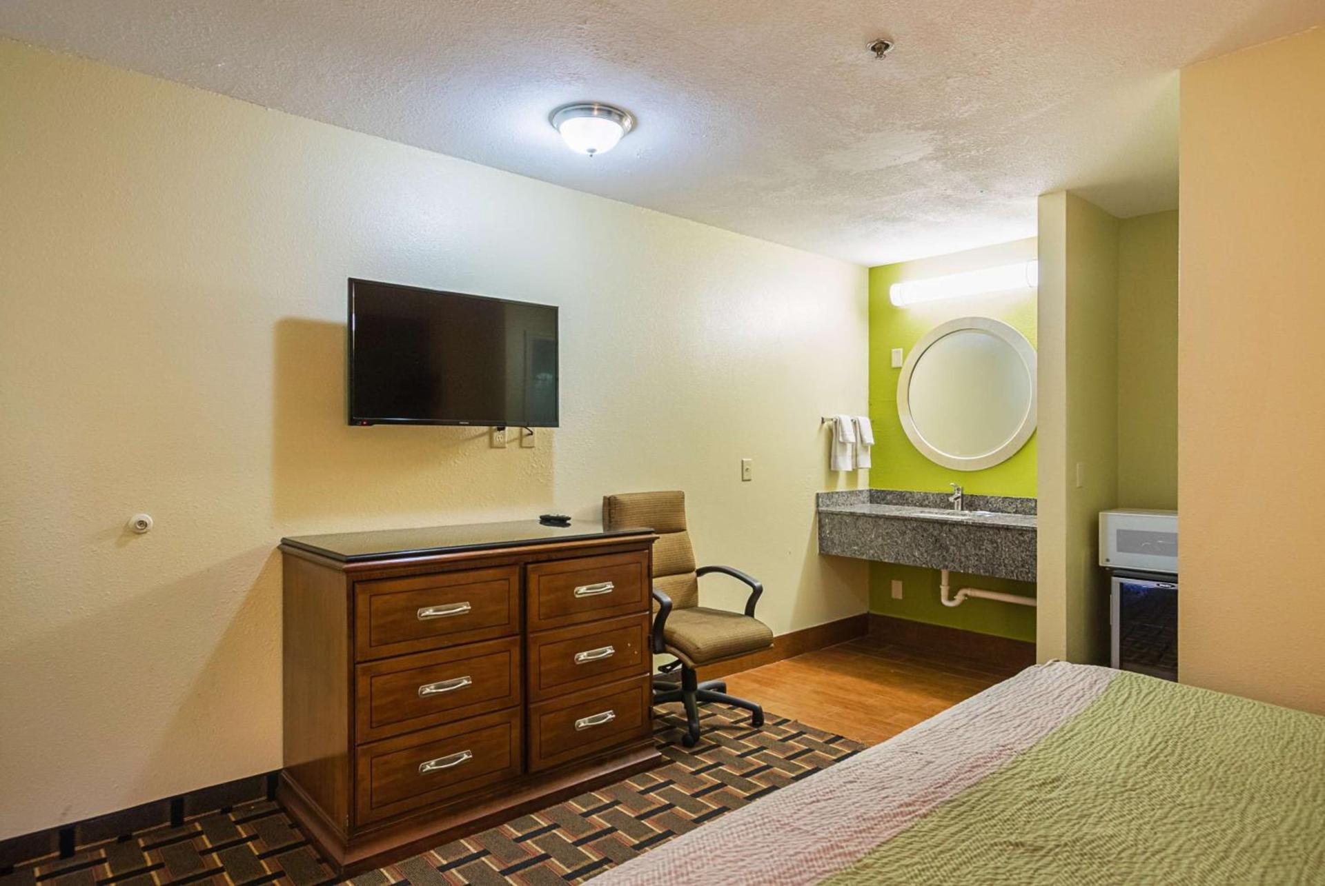 Savannah Garden Inn photo 29