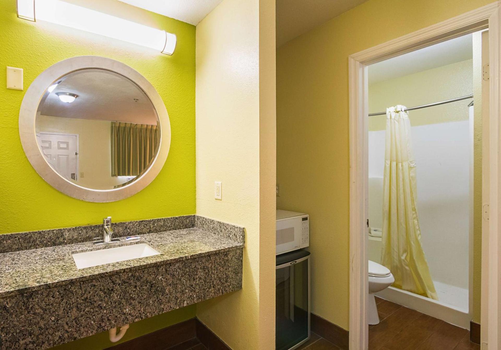 Savannah Garden Inn photo 22