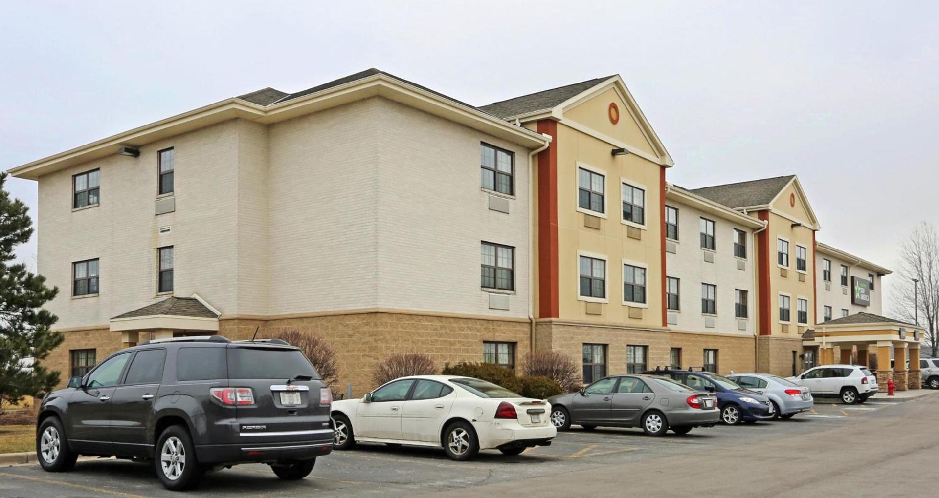 Extended Stay America Select Suites - Milwaukee - Wauwatosa photo 6