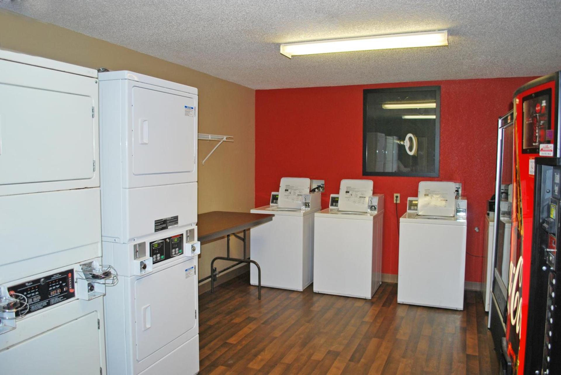 Extended Stay America Suites - St Louis - Westport - E Lackland Rd photo 35