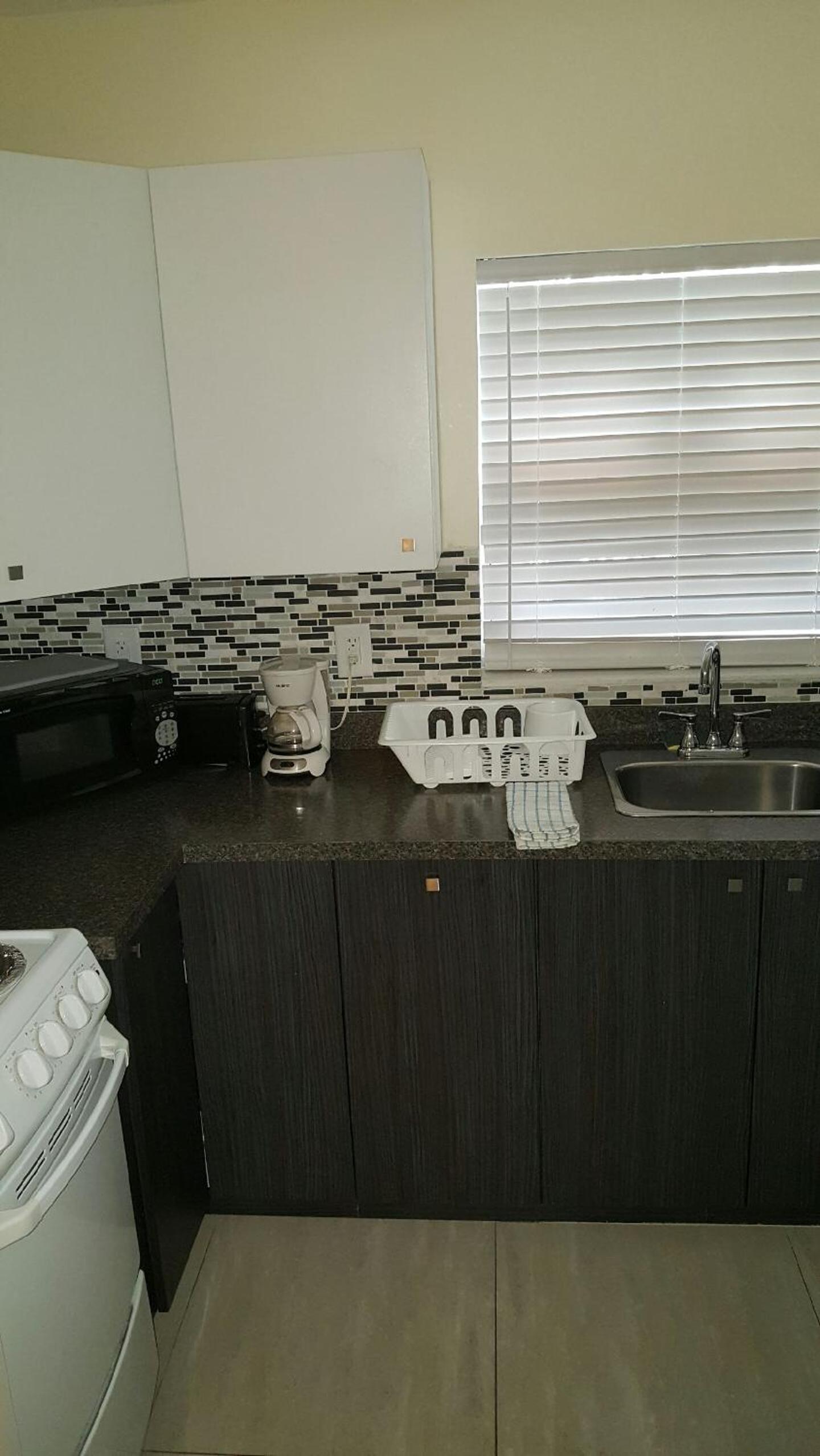 Shores Terrace photo 9