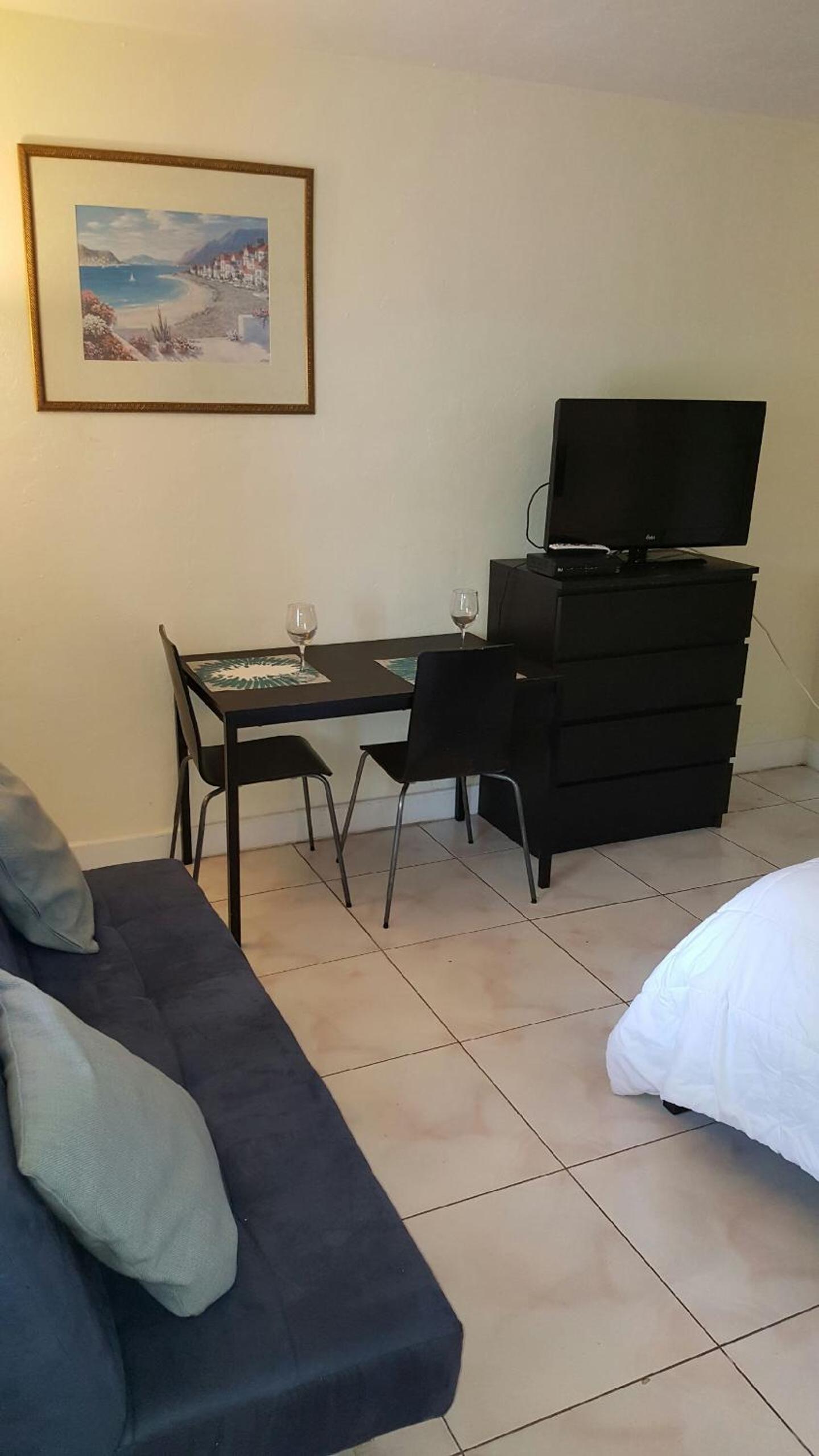 Shores Terrace photo 16