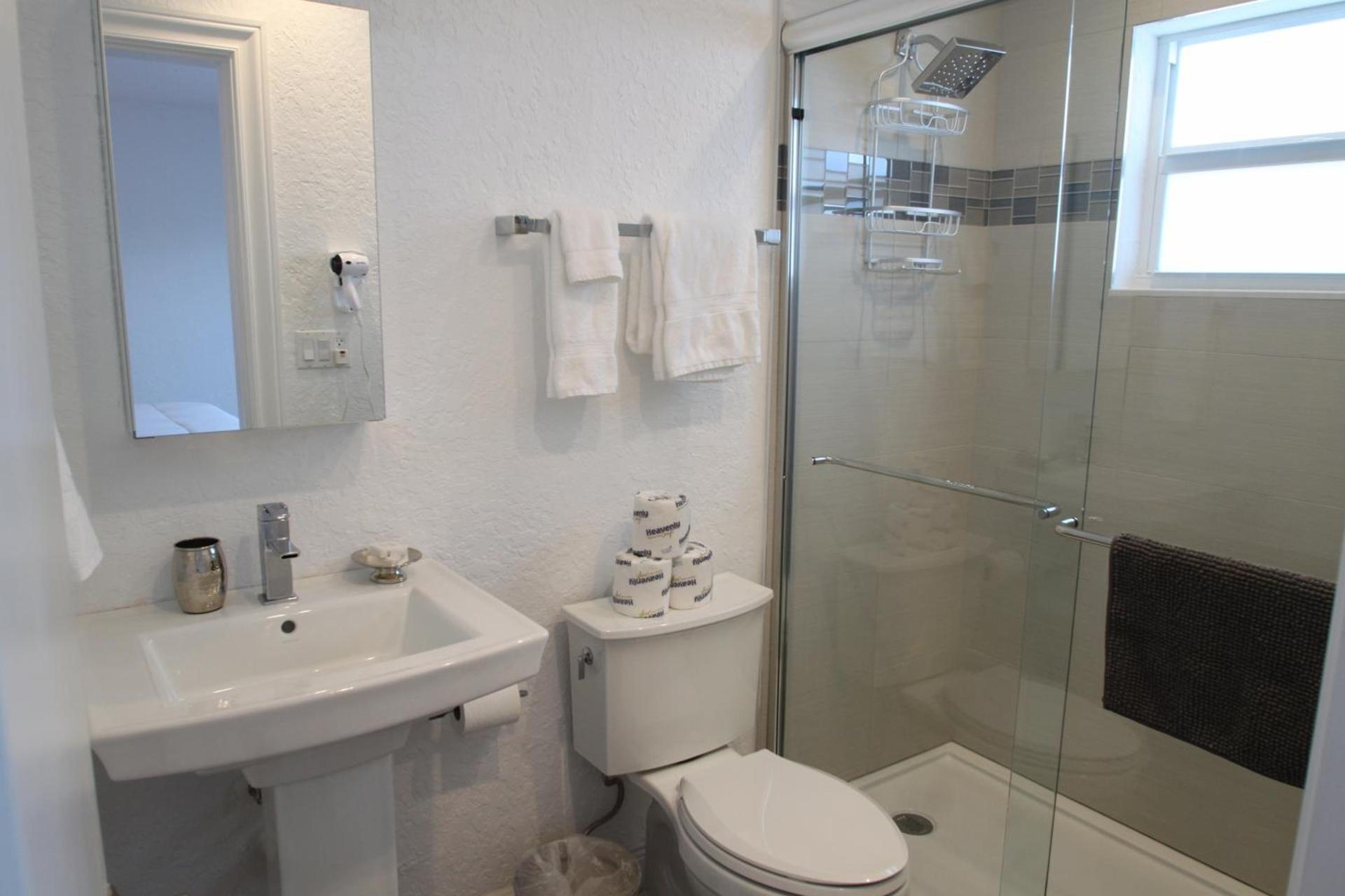 Sea Spray Inn photo 62