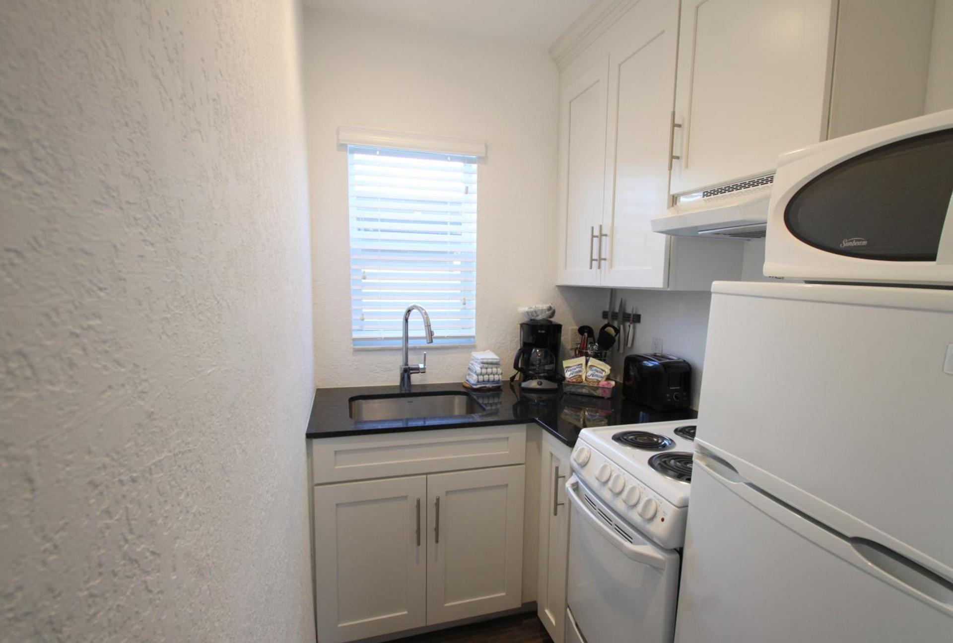 Sea Spray Inn photo 66