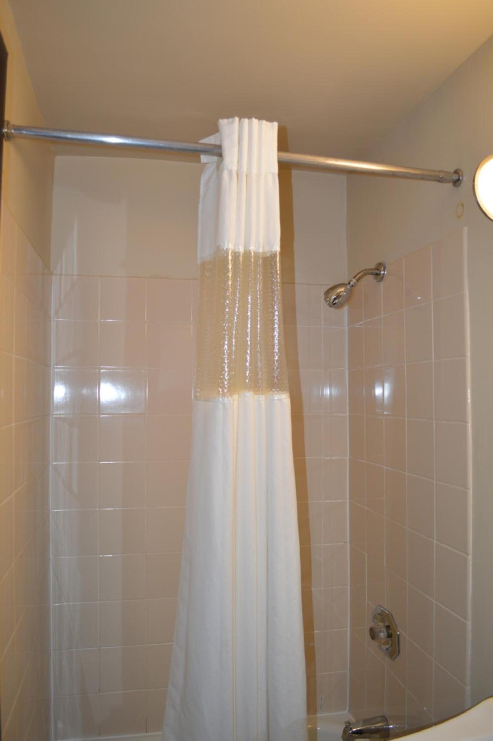 Economy Inn photo 7