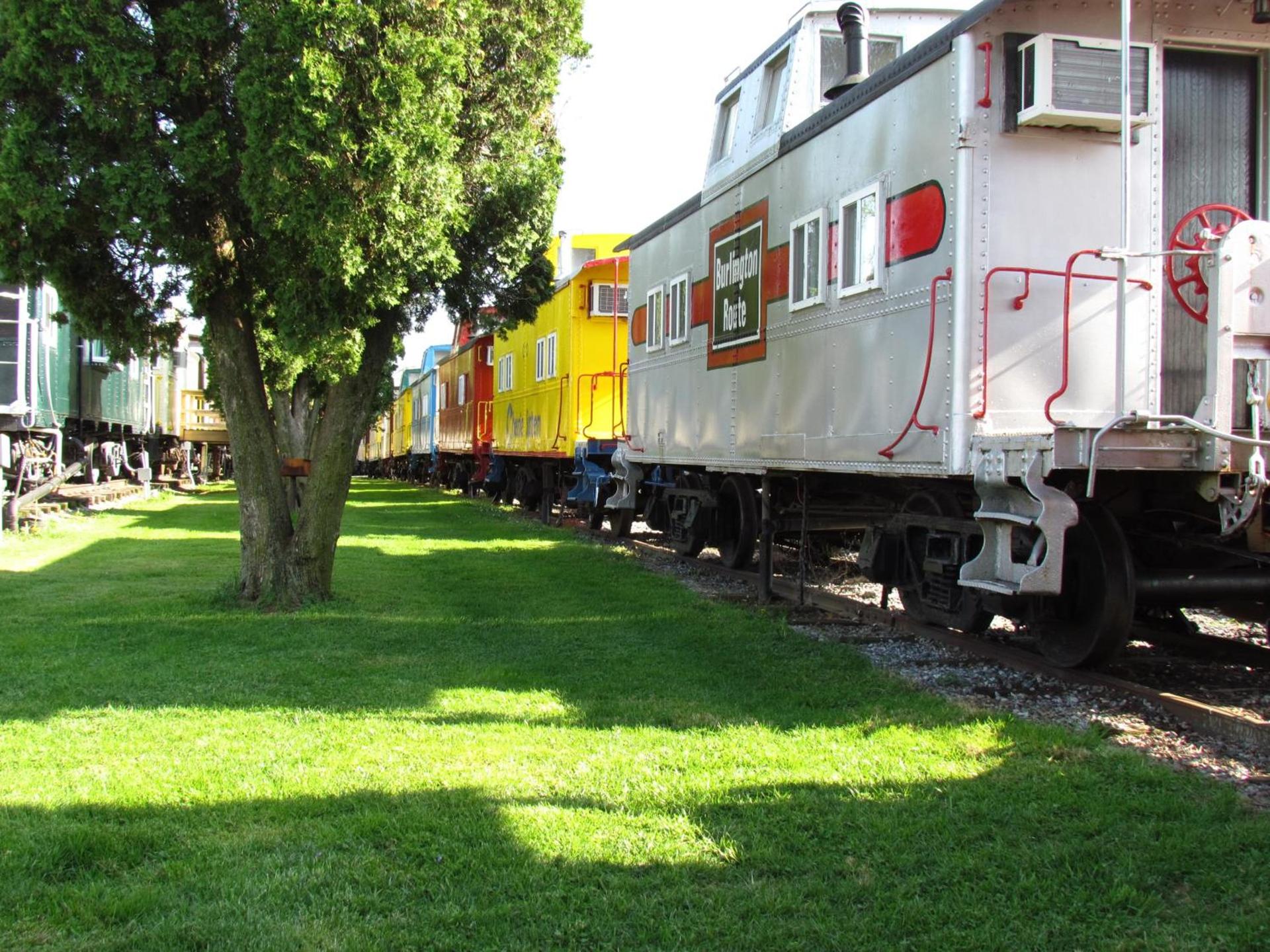 Red Caboose Motel & Restaurant photo 2