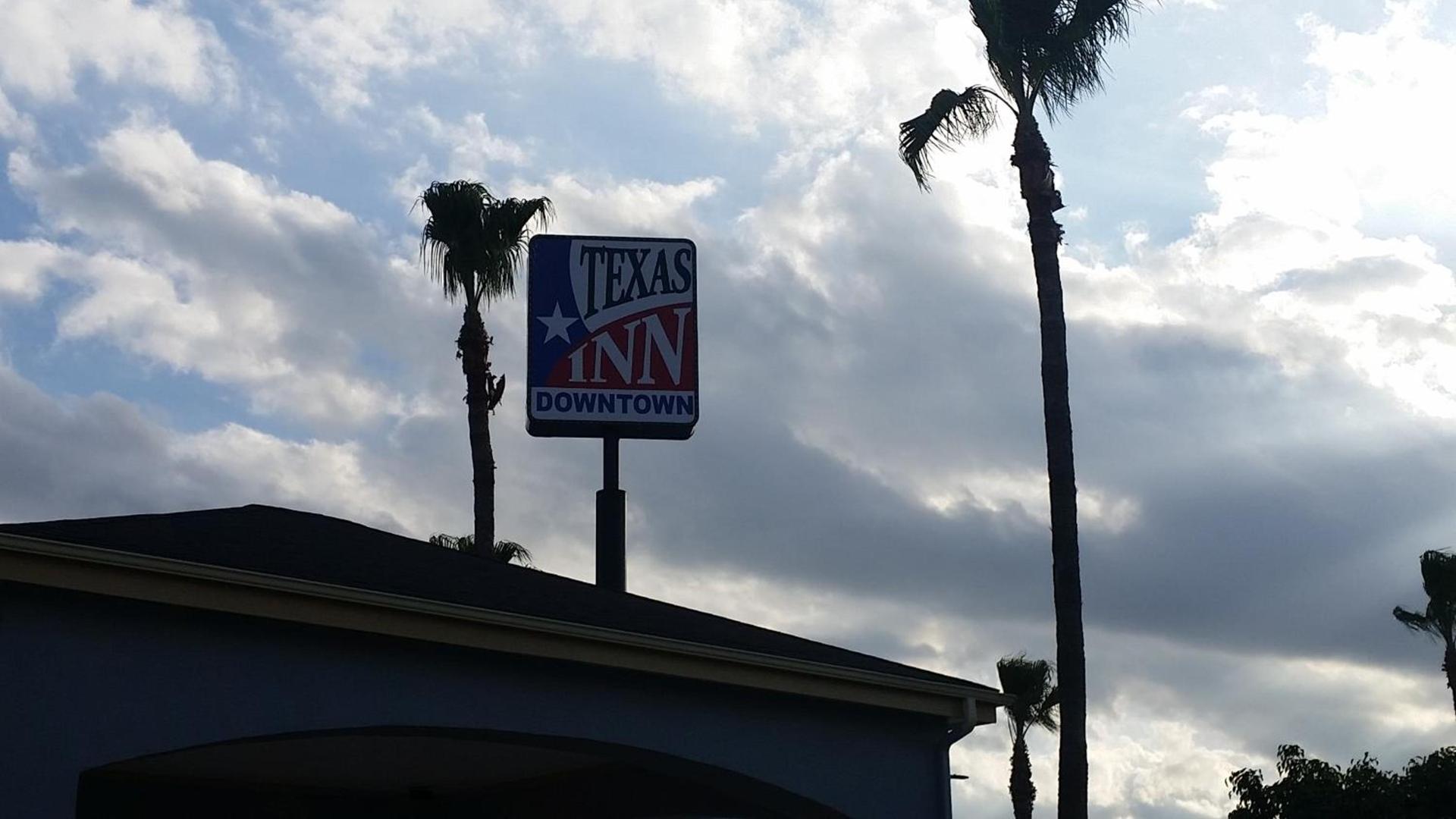 Texas Inn Downtown McAllen photo 29