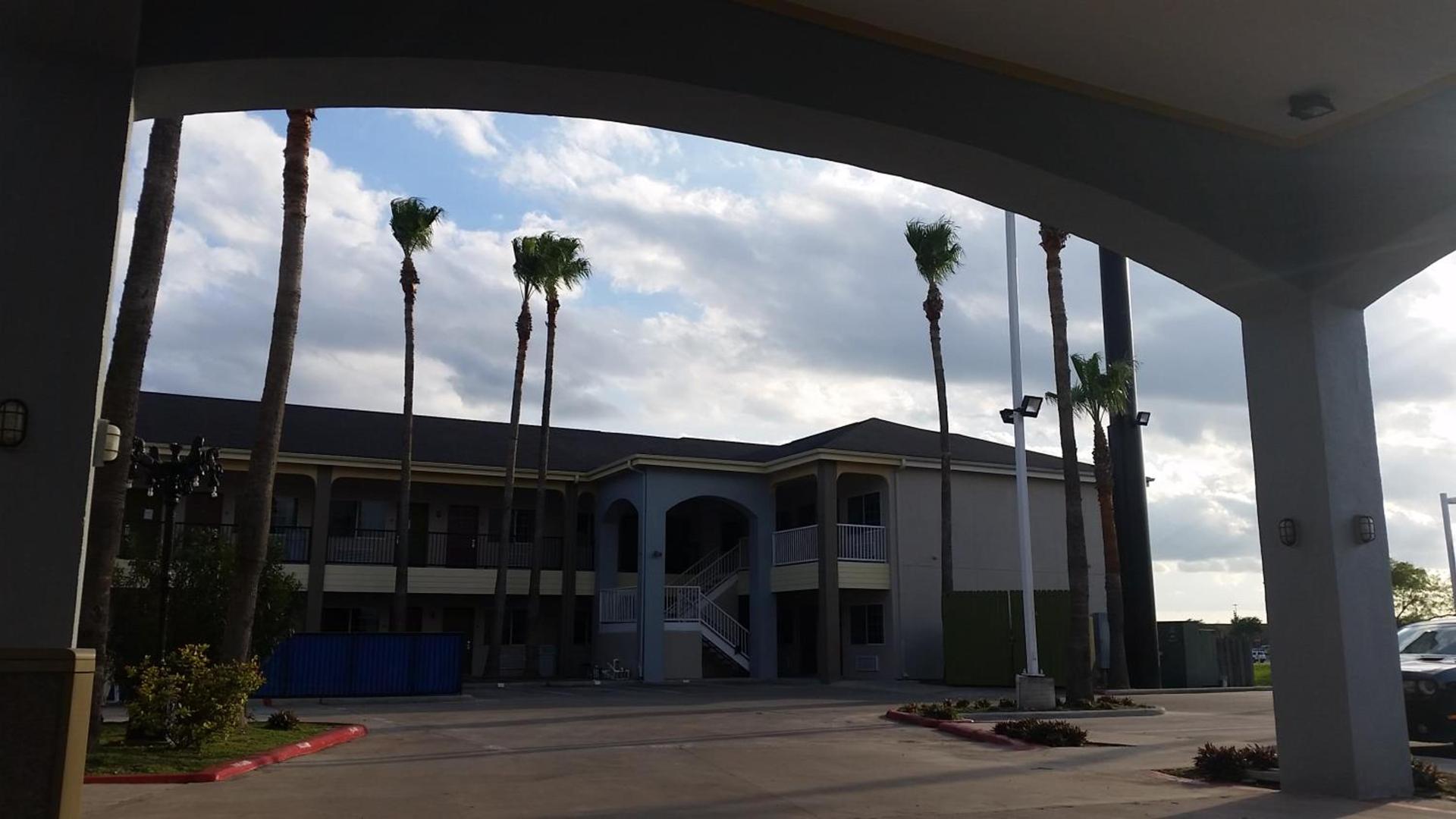 Texas Inn Downtown McAllen photo 27