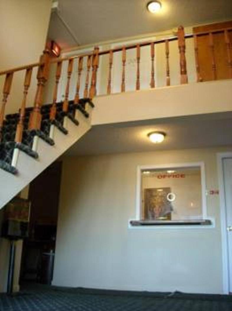 Royal Inn Motel photo 4