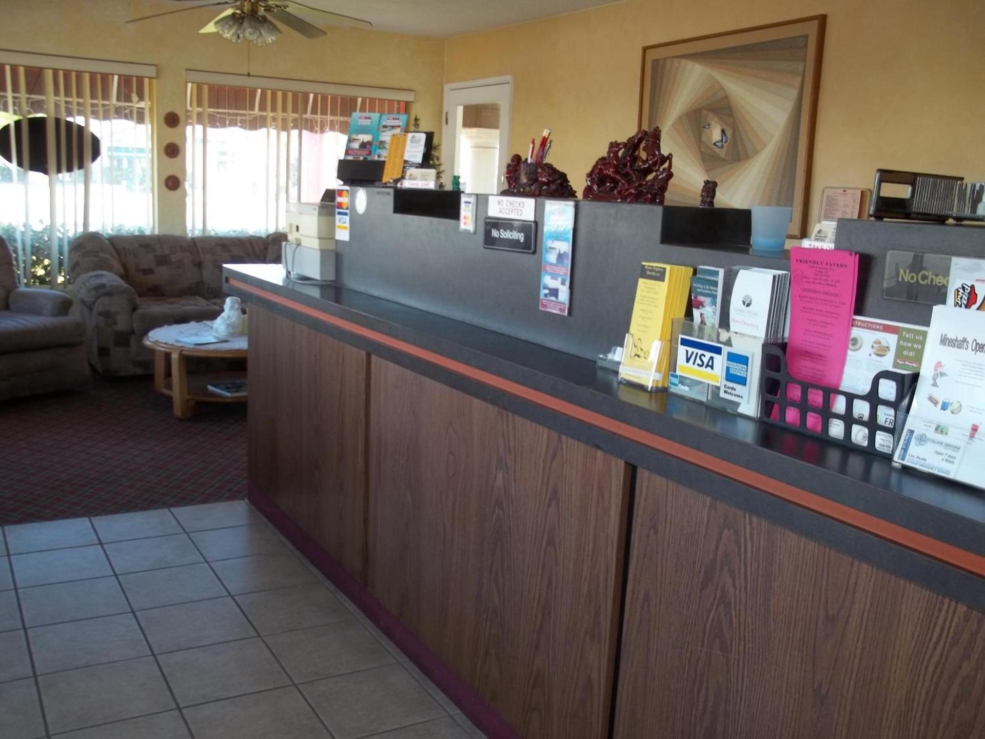 Hacienda Motel photo 4