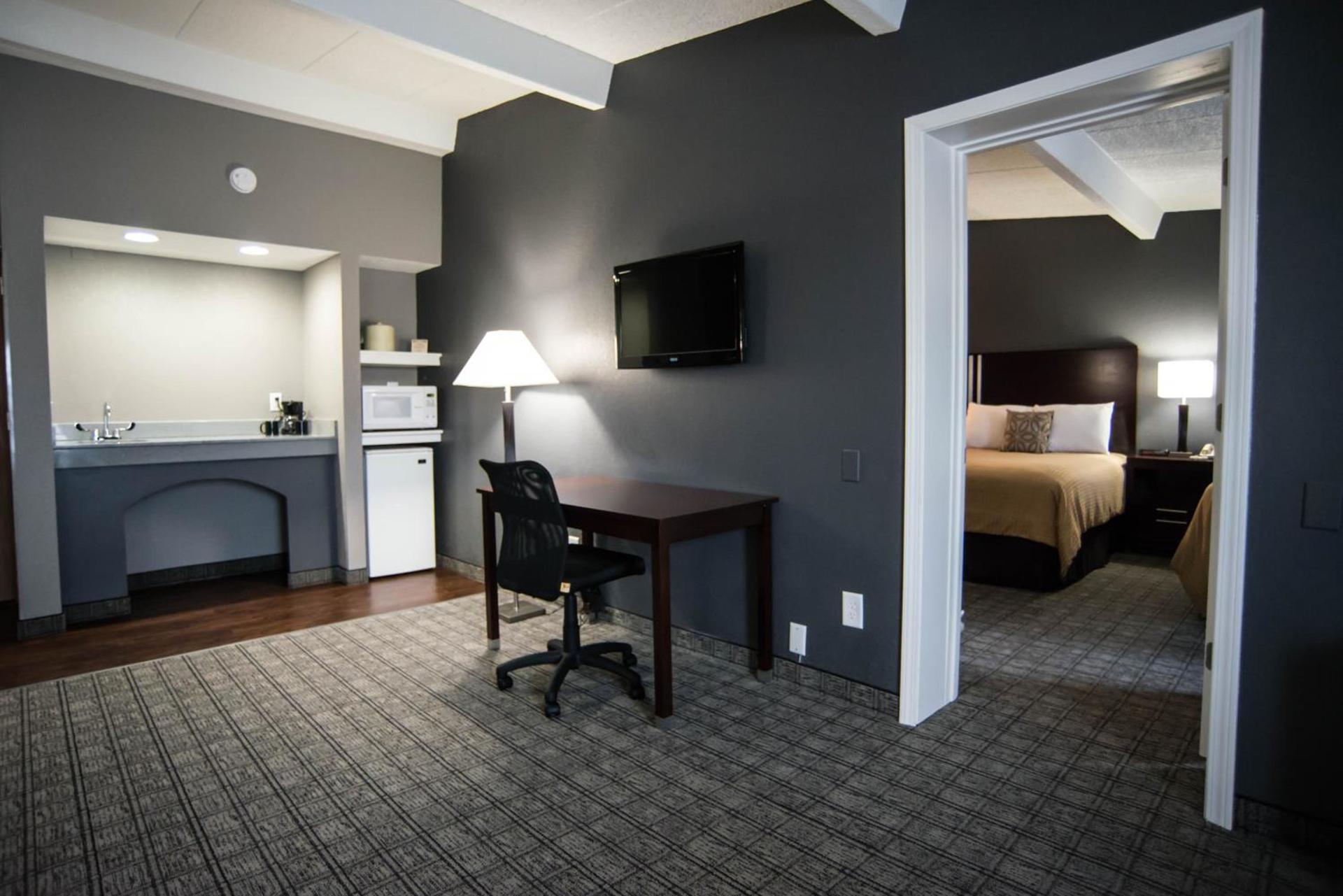 Red Lion Inn & Suites Urbana photo 16