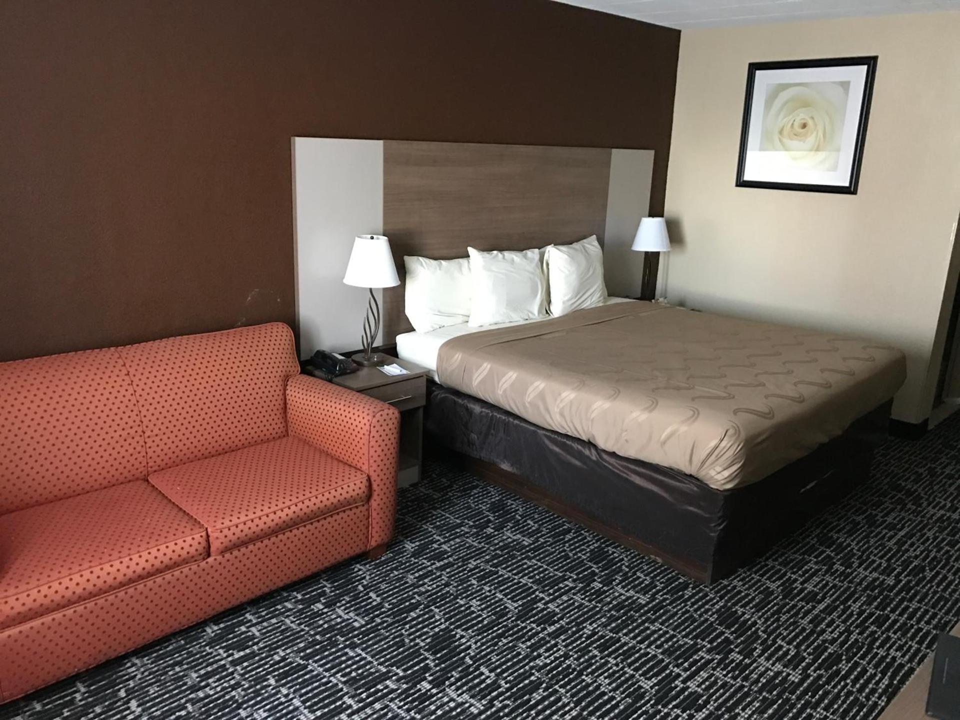 Quality Inn Near Pimlico Racetrack photo 17