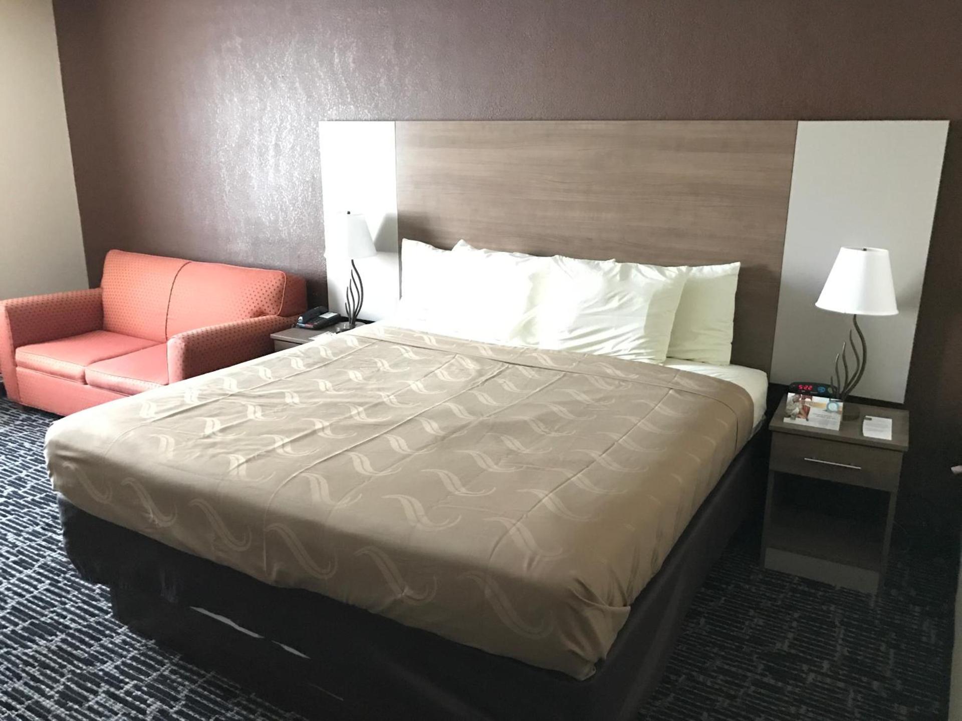 Quality Inn Near Pimlico Racetrack photo 16
