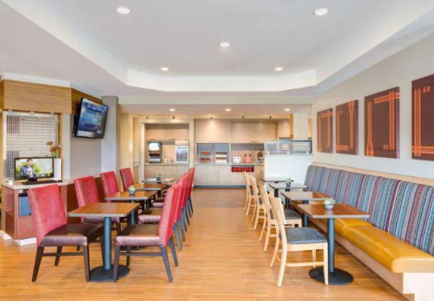 TownePlace Suites by MarriottDetroit Canton photo 5