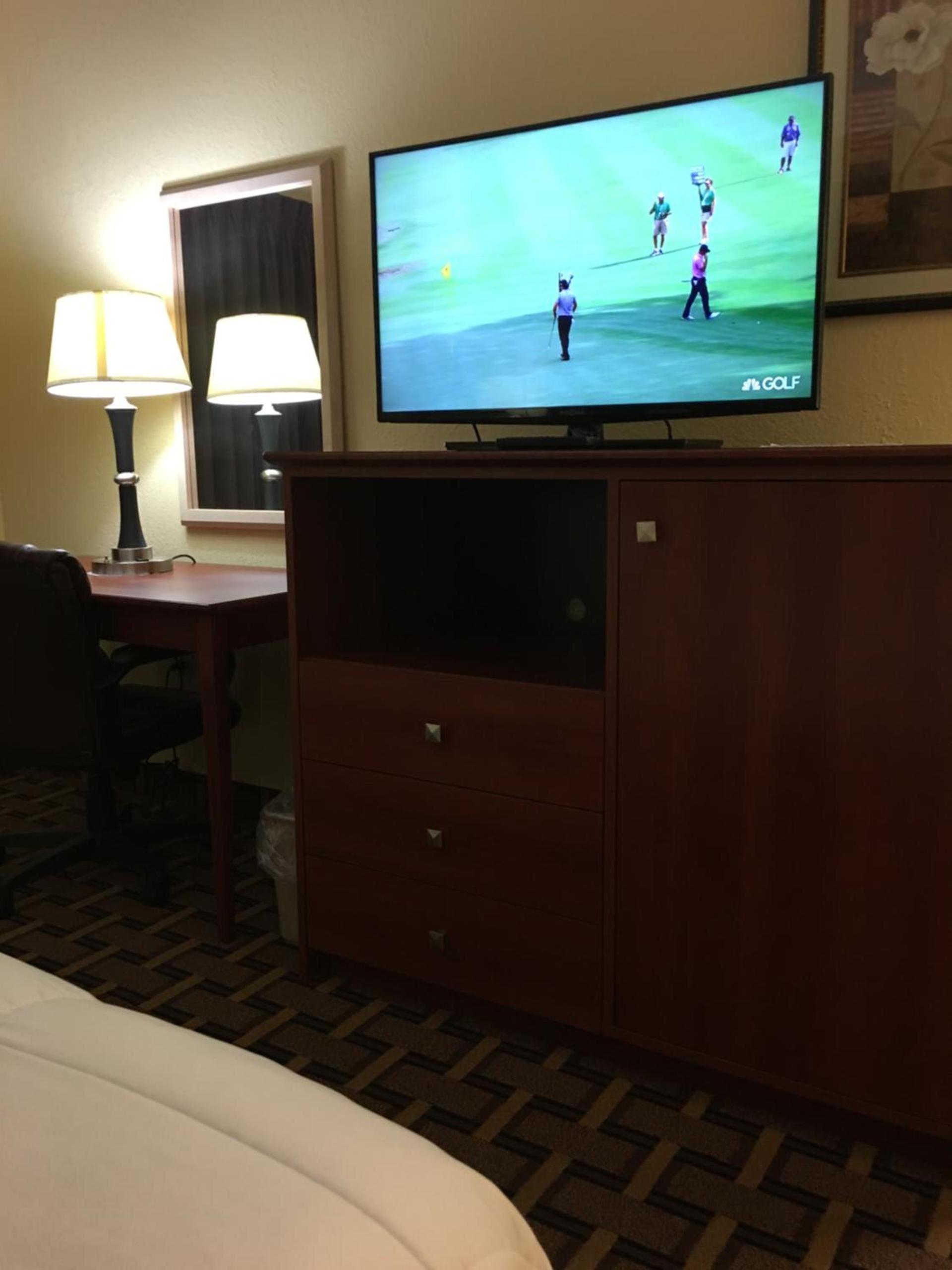 Baymont by Wyndham Paducah photo 19