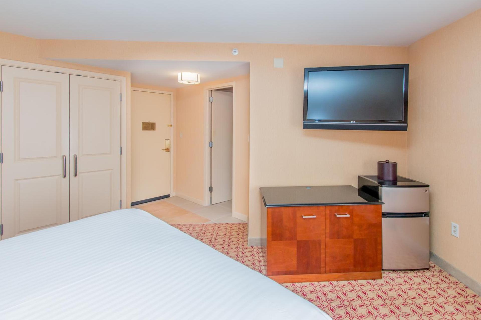 Doubletree By Hilton Battle Creek photo 29