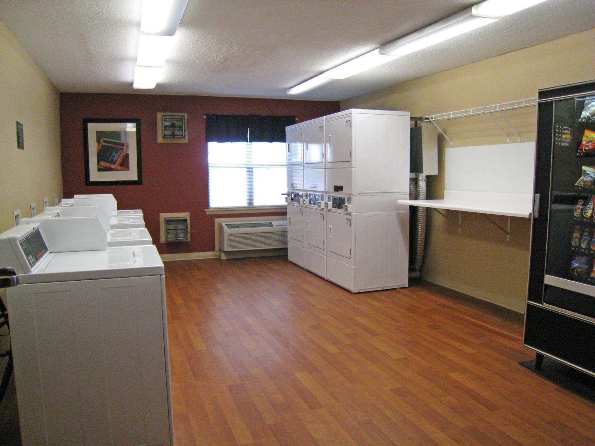 Extended Stay America Select Suites - Greenville - Airport photo 37