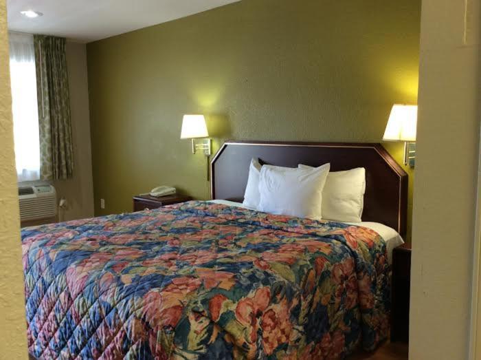 Stratford House Inn and Suites Temple photo 5
