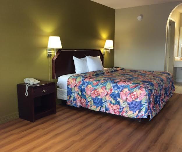 Stratford House Inn and Suites Temple photo 6