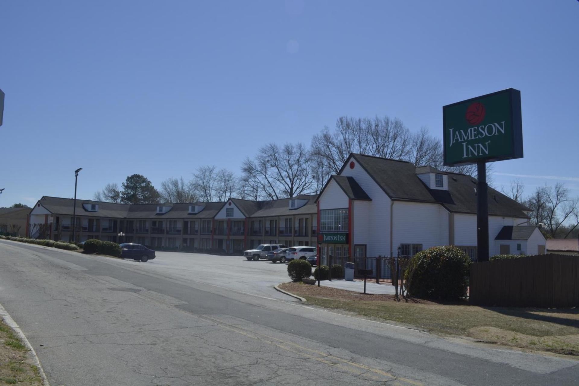 Jameson Inn Winder photo 8