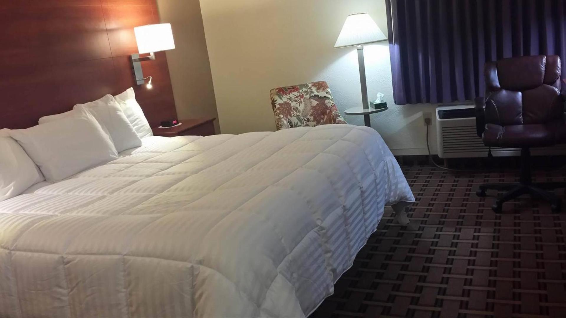 Baymont by Wyndham Paducah photo 3