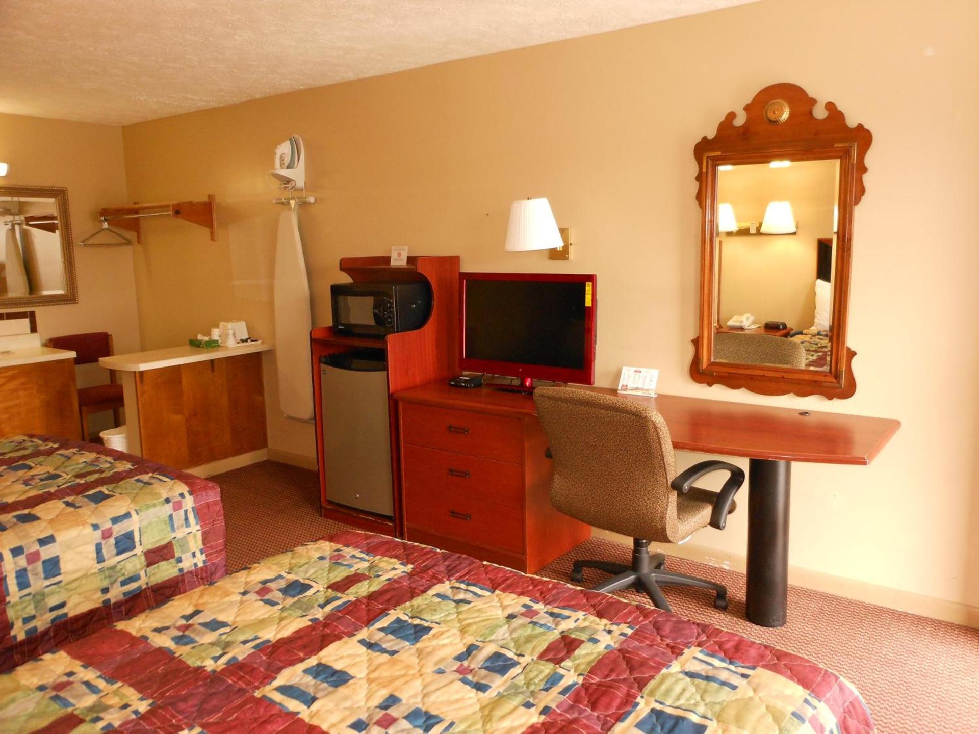McClellan Inn photo 25