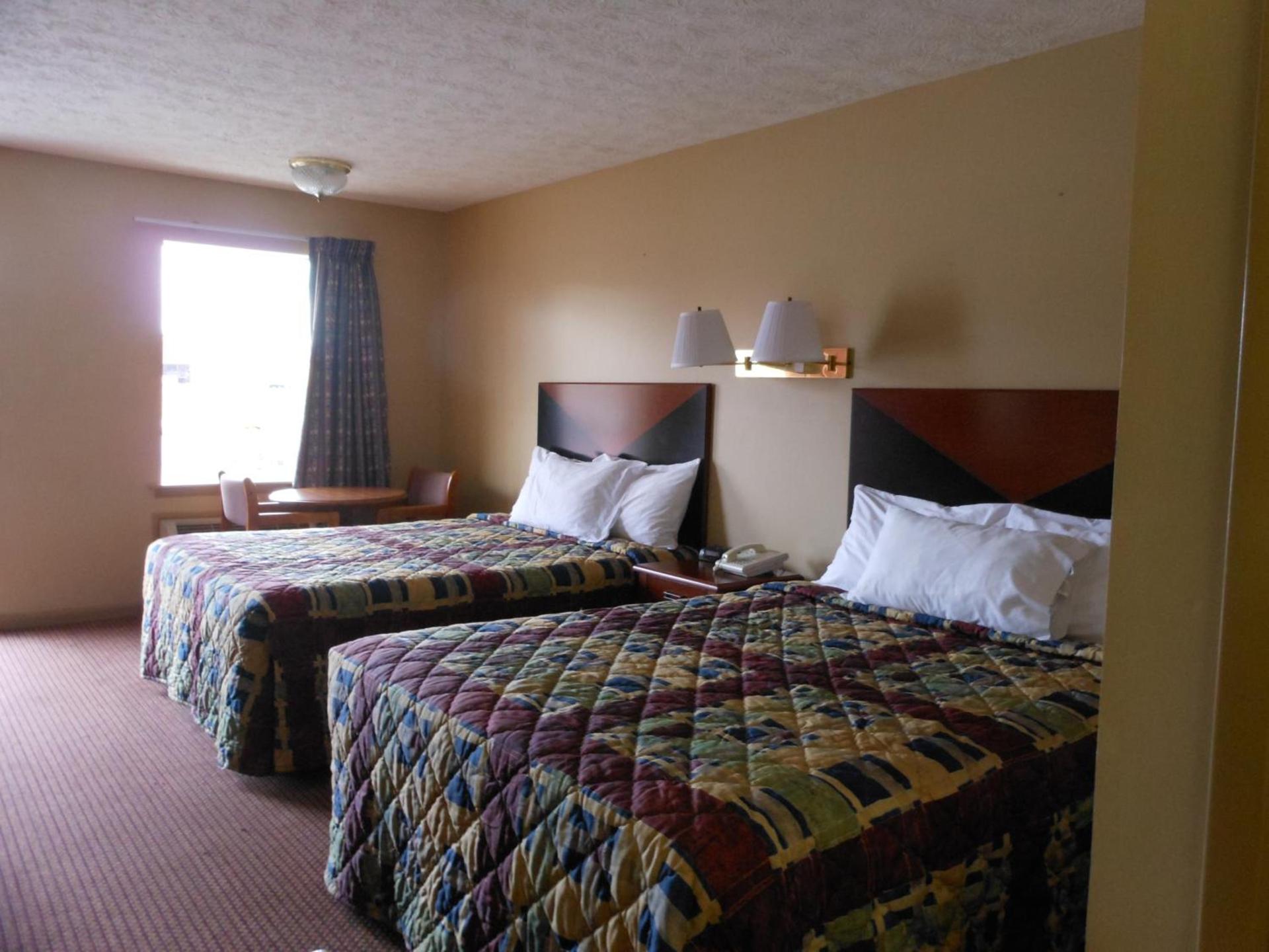 McClellan Inn photo 12