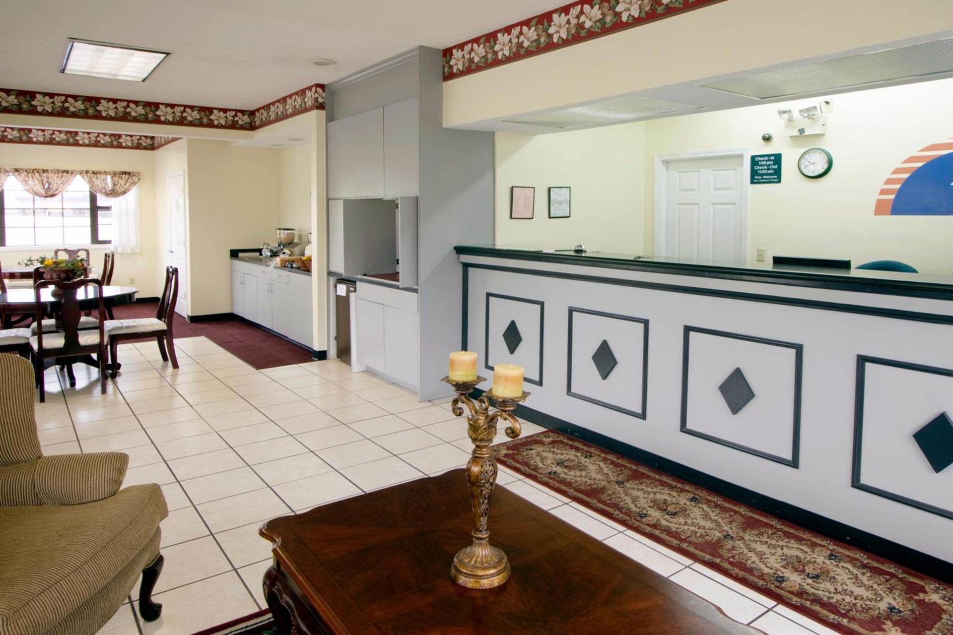 Americas Best Value Inn Wildersville photo 2