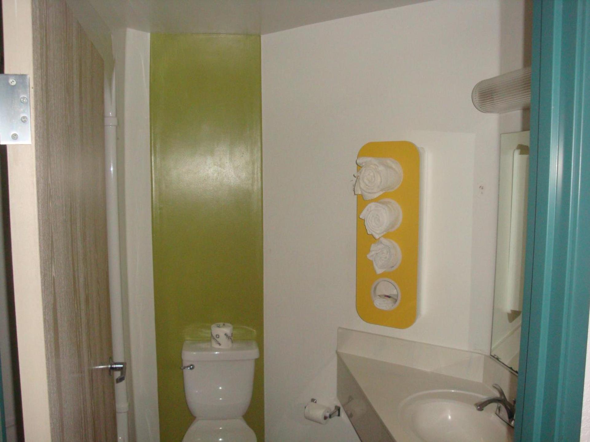 Lakeside Inn Lake Havasu City photo 31