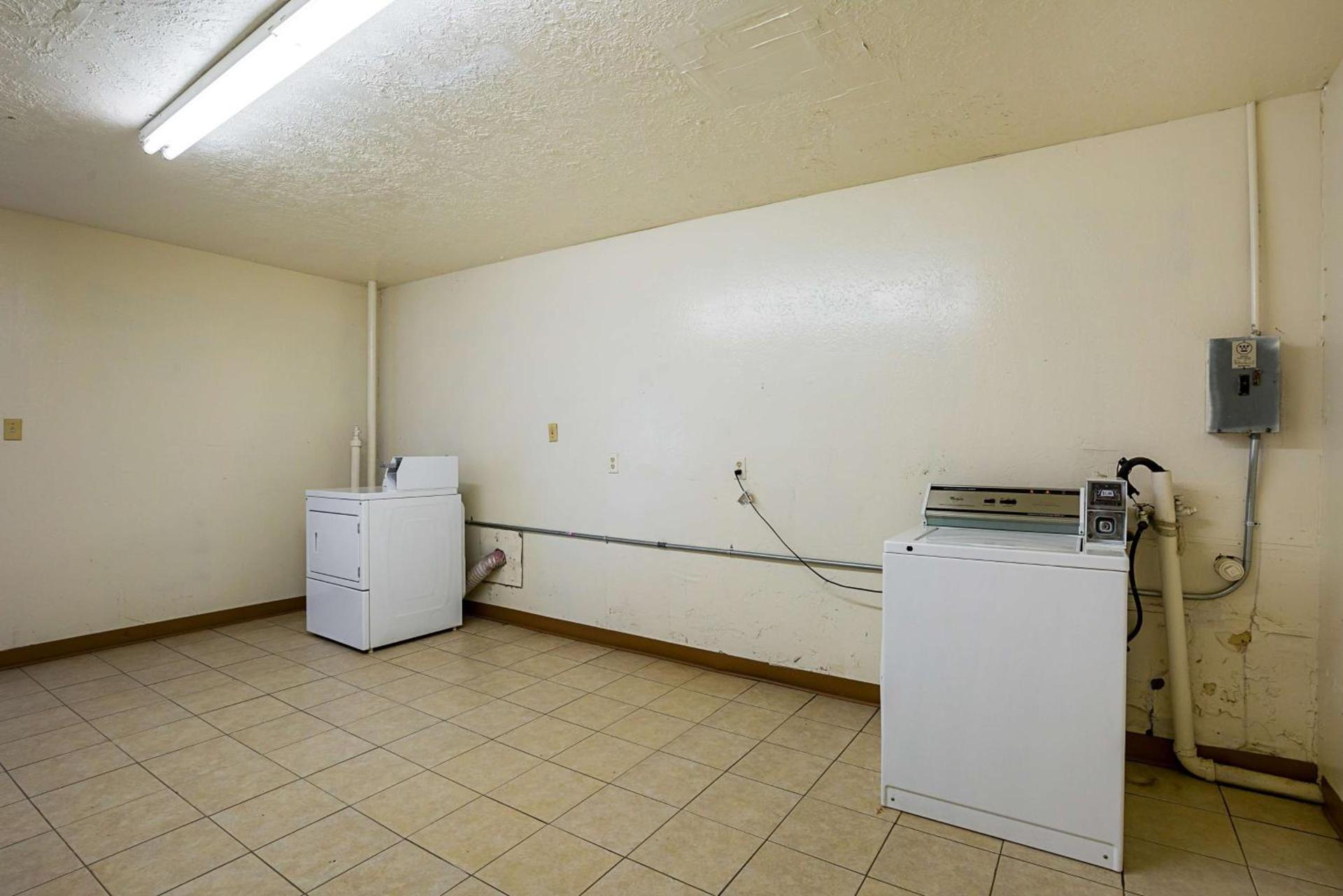 Motel 6-Madisonville, TX photo 28