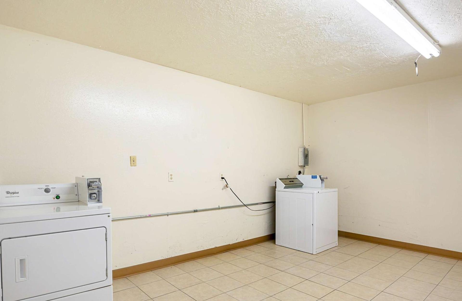 Motel 6-Madisonville, TX photo 29