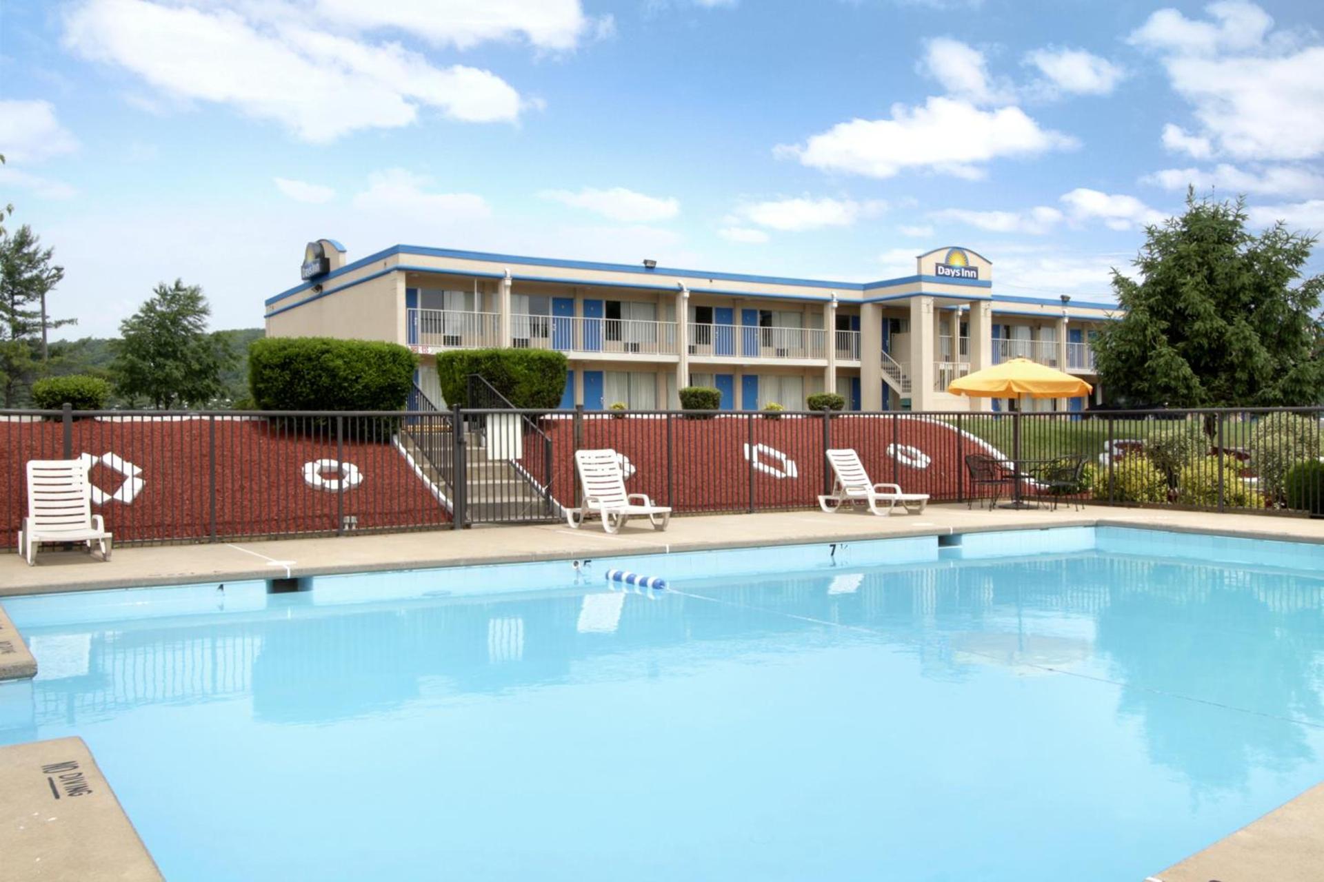 Days Inn by Wyndham Staunton photo 19