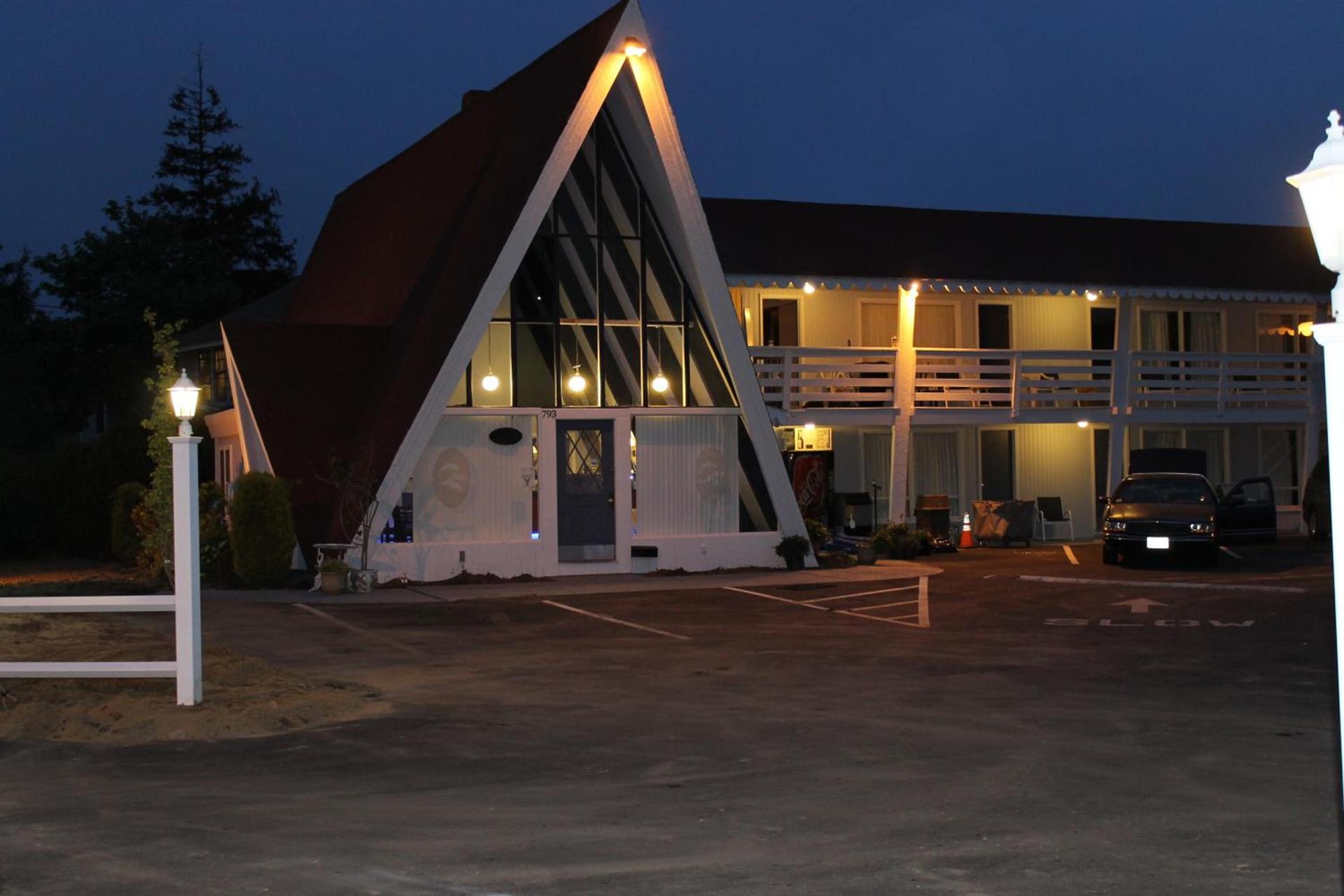 Cape Shore Inn photo 12