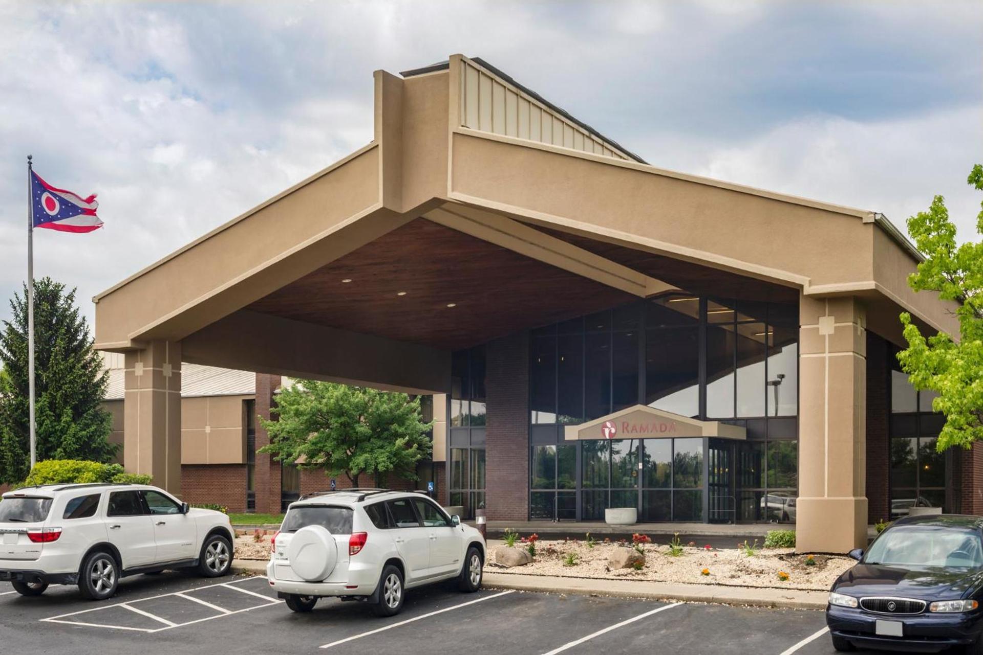 Ramada by Wyndham Columbus North photo 20