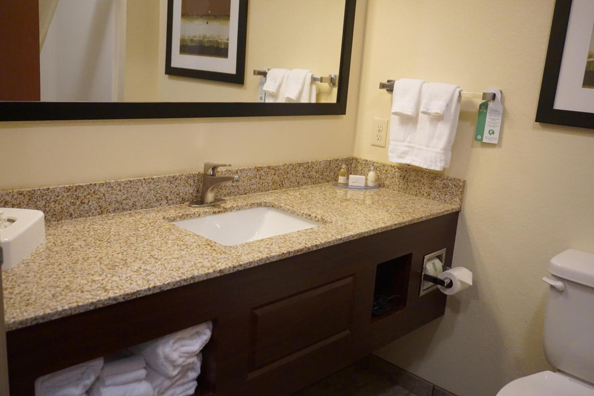 Cobblestone Hotel & Suites - Chippewa Falls photo 30