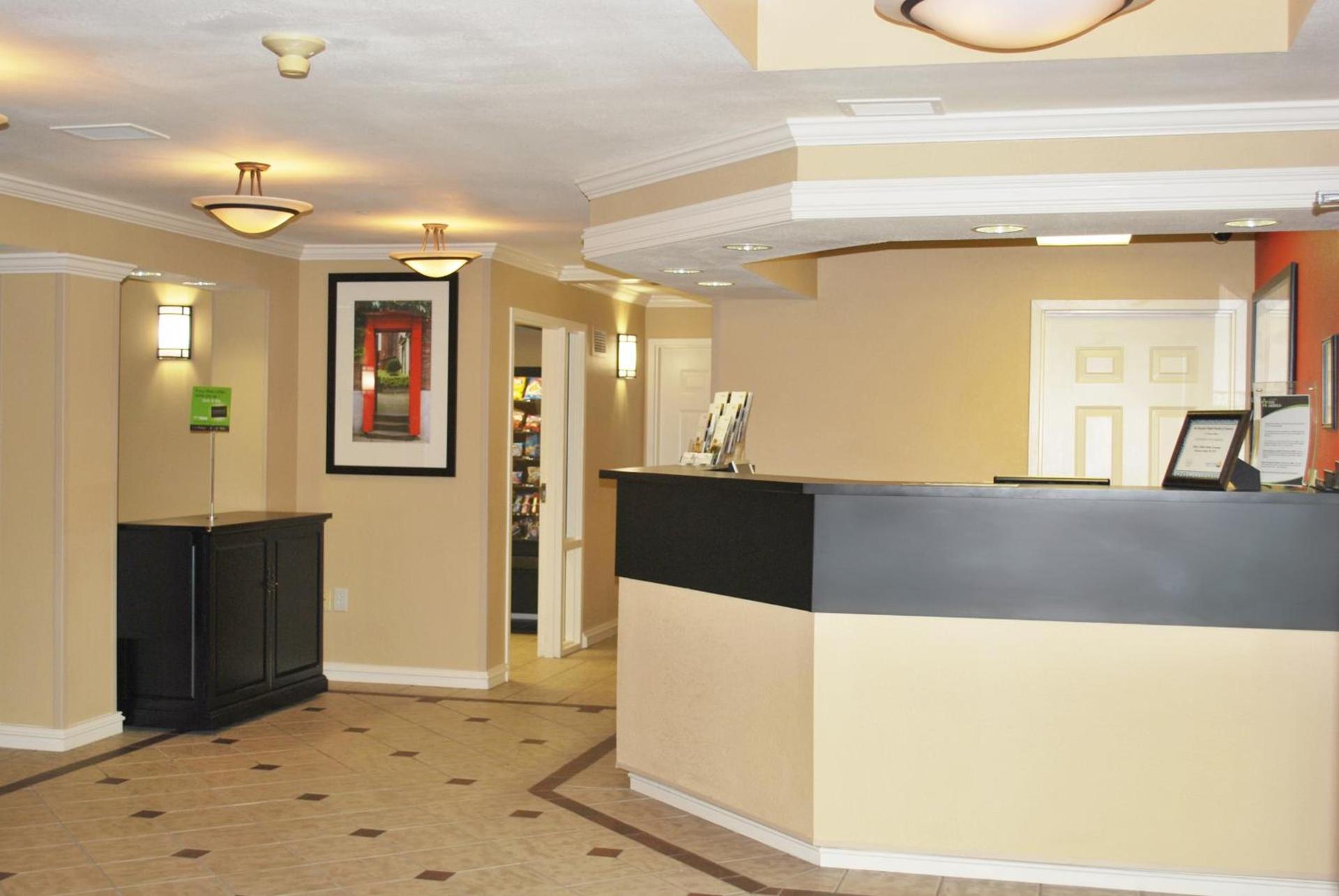 Extended Stay America Suites - St Louis - Westport - Central photo 3