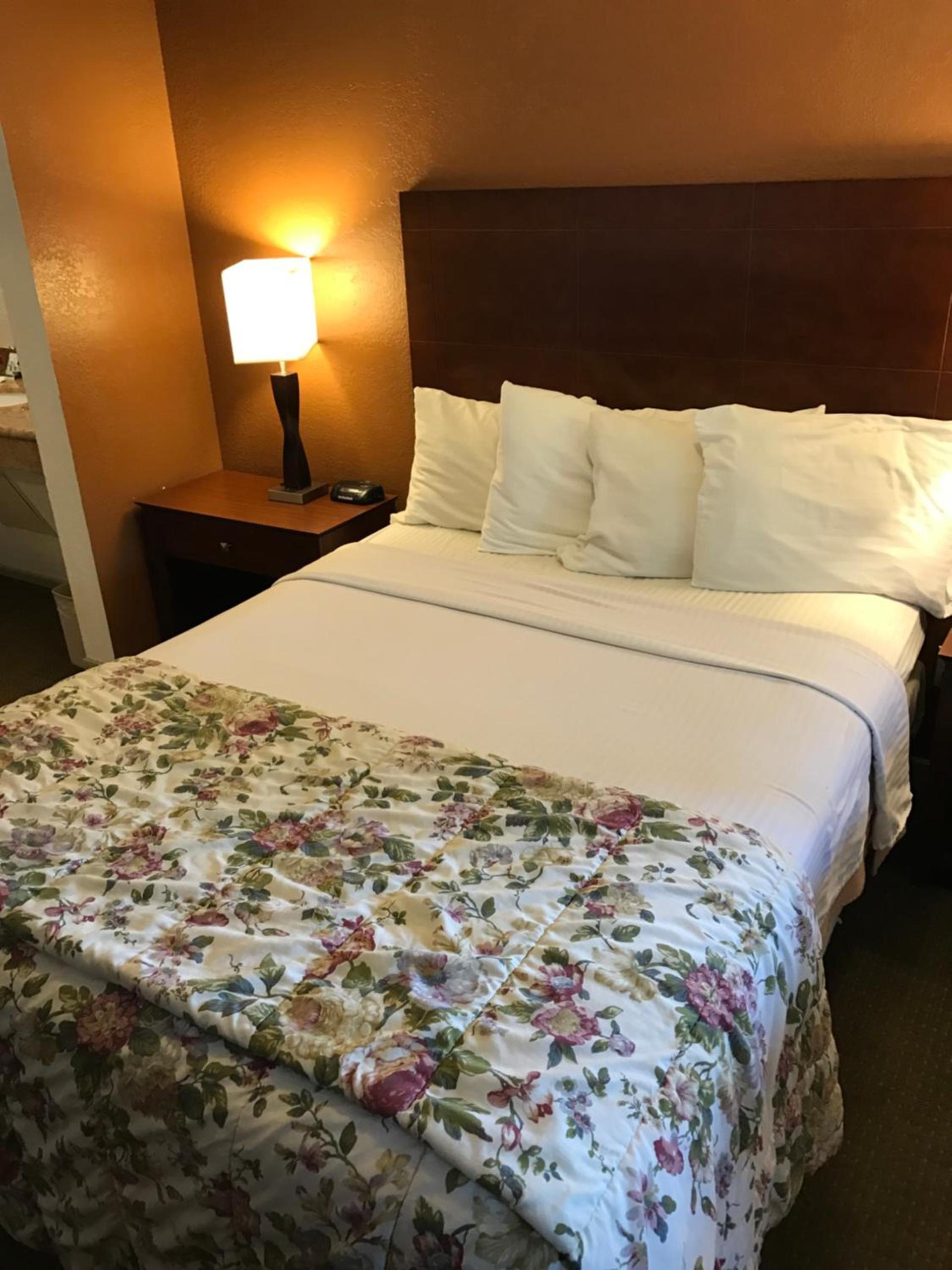 Gold Pan Lodge photo 9