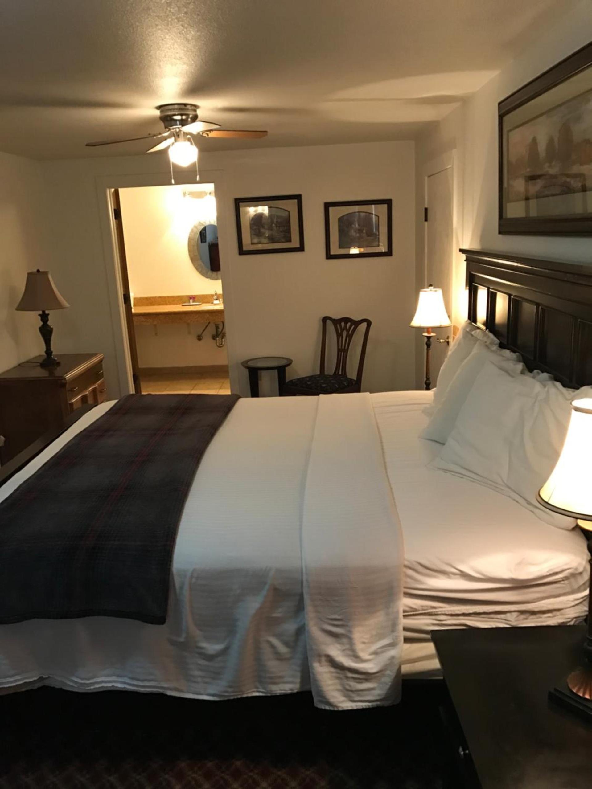 Gold Pan Lodge photo 28
