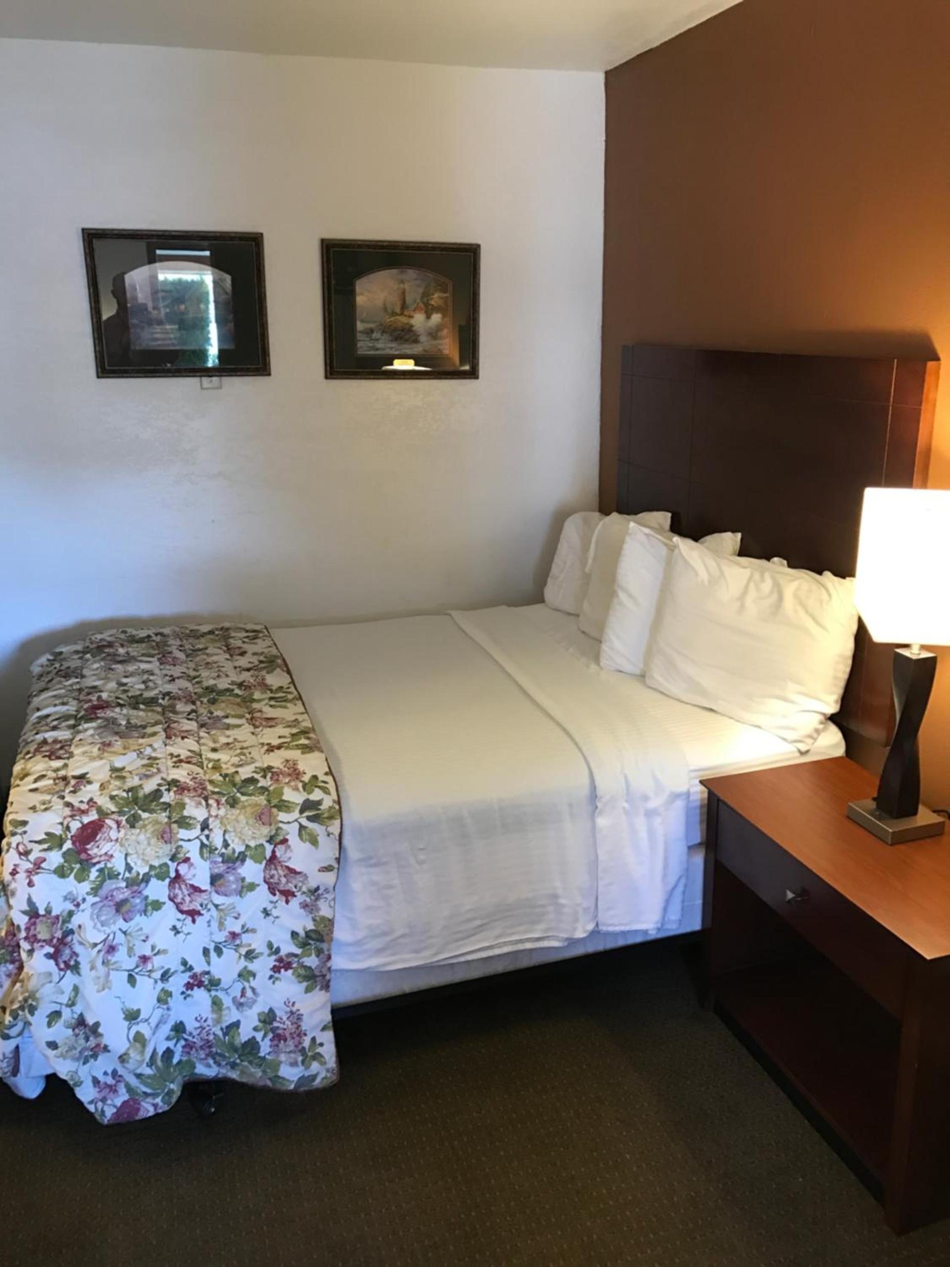 Gold Pan Lodge photo 12