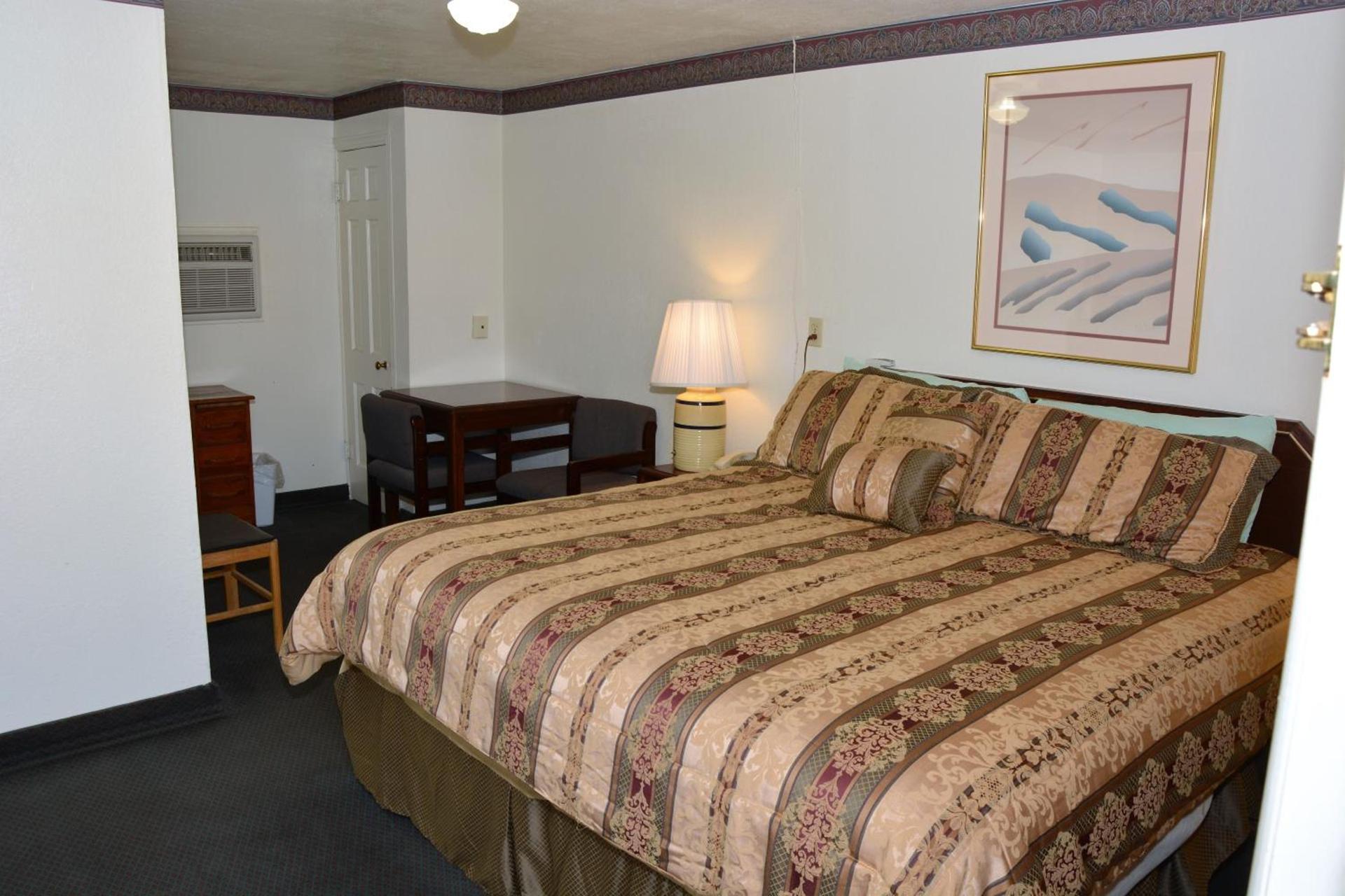 Budget Inn of Brownfield photo 9