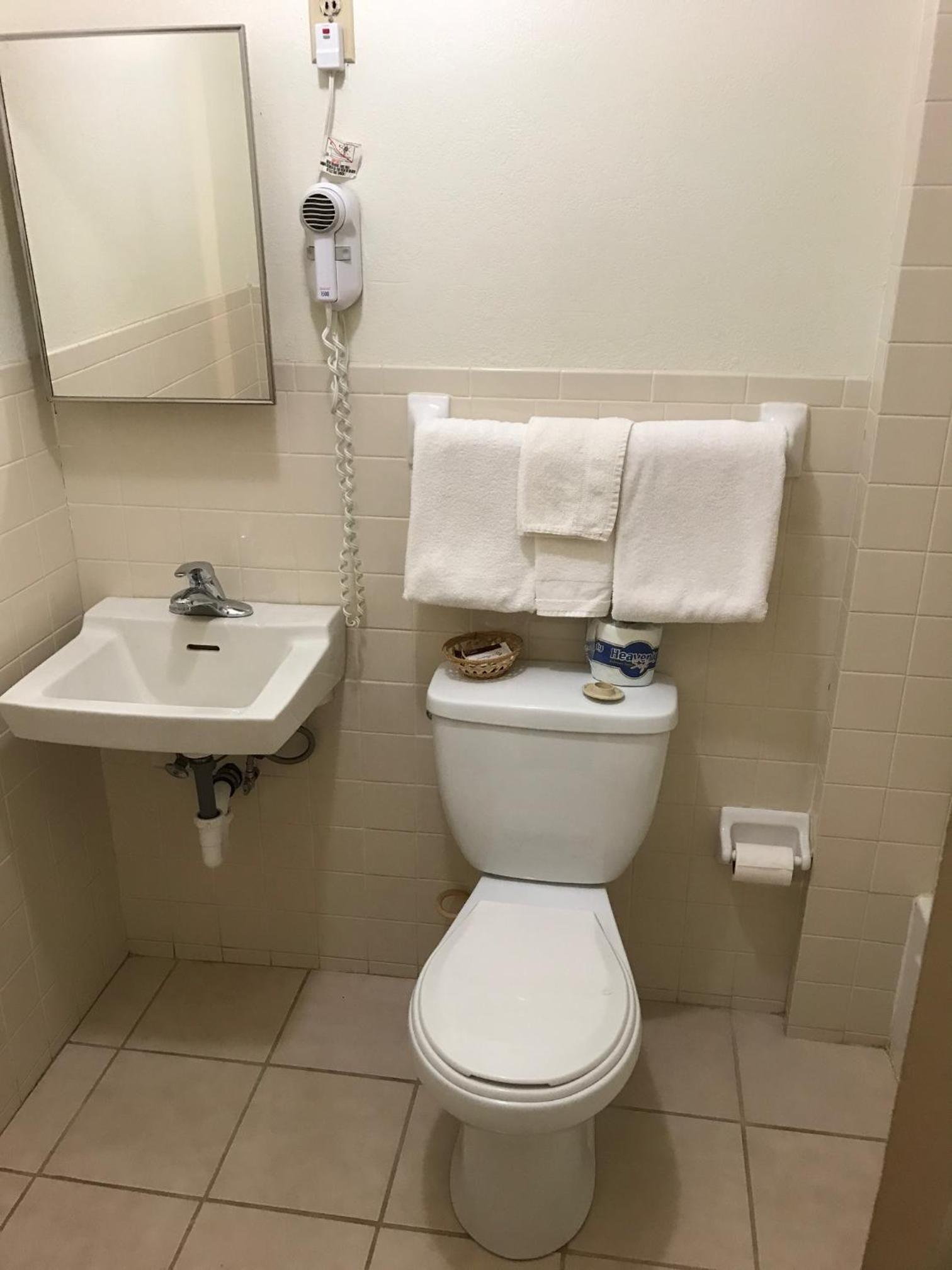Budget Inn of Brownfield photo 14