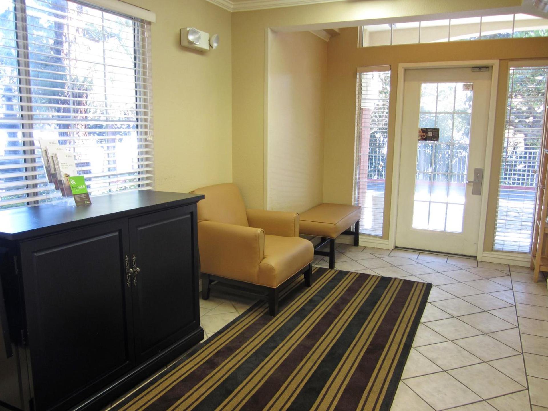 Extended Stay America Suites - Los Angeles - LAX Airport - El Segundo photo 2