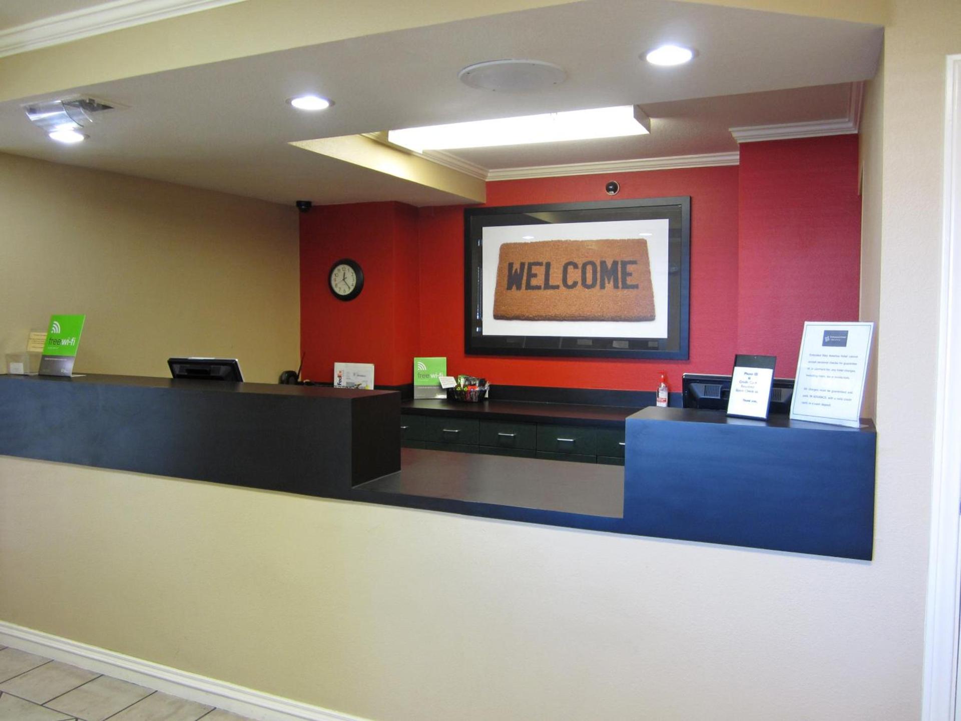 Extended Stay America Suites - Los Angeles - LAX Airport - El Segundo photo 3