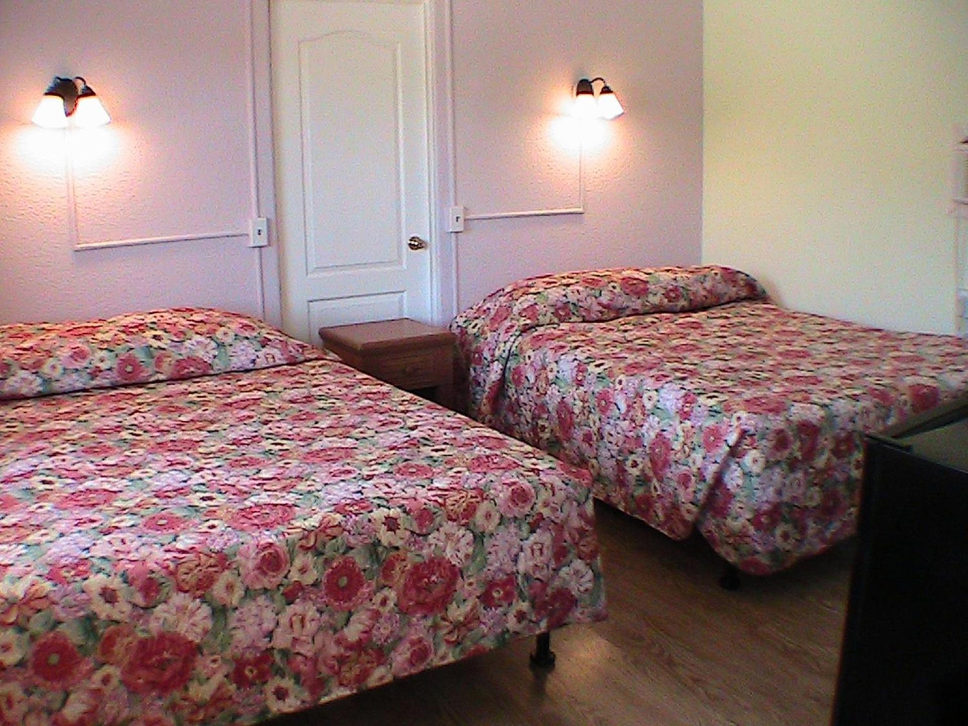 At Home Express Tangerine Inn photo 36