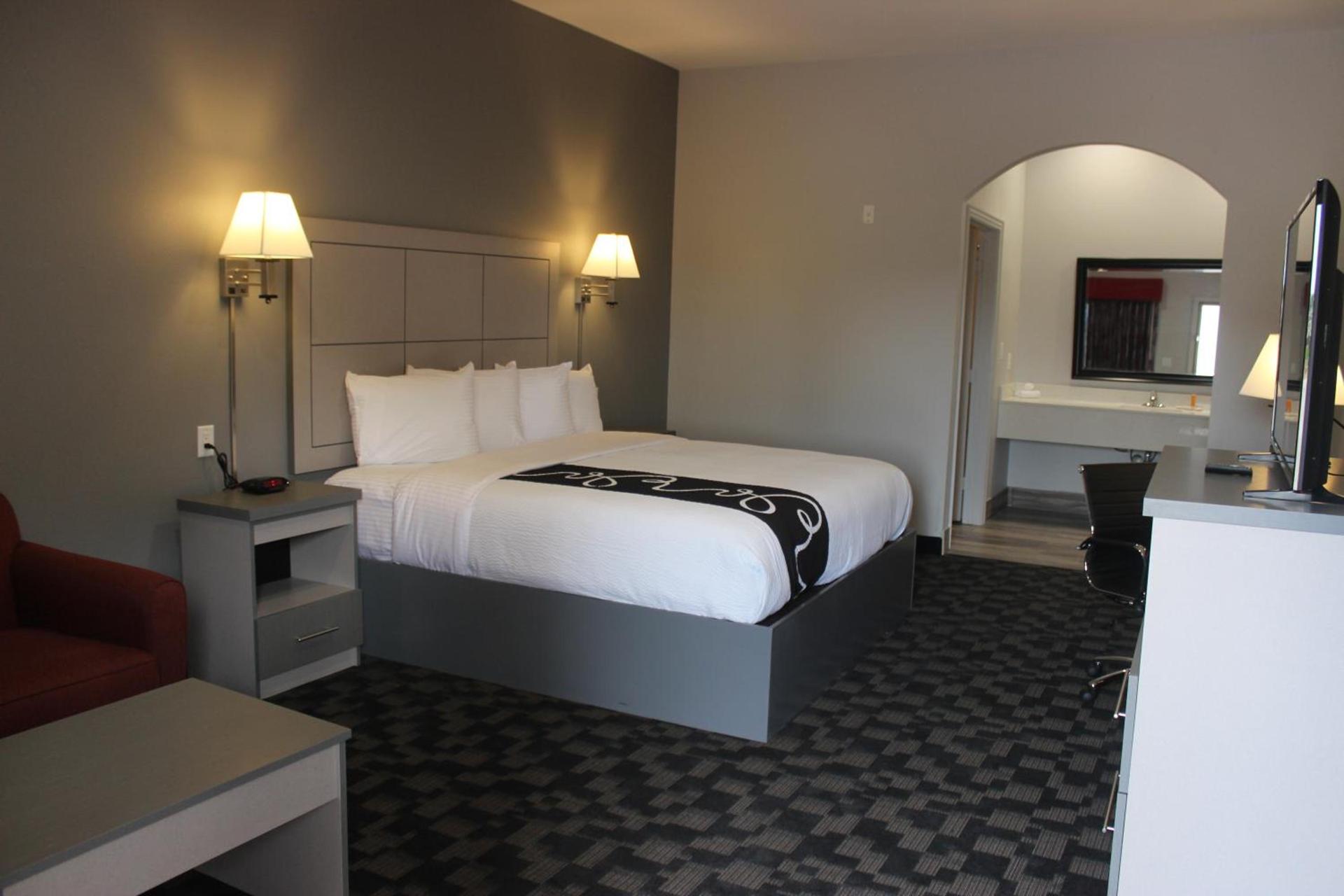 Paris Inn & Suites photo 27