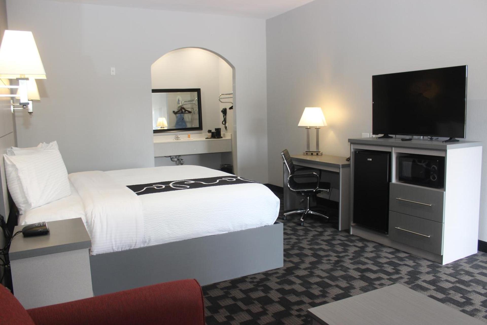 Paris Inn & Suites photo 30