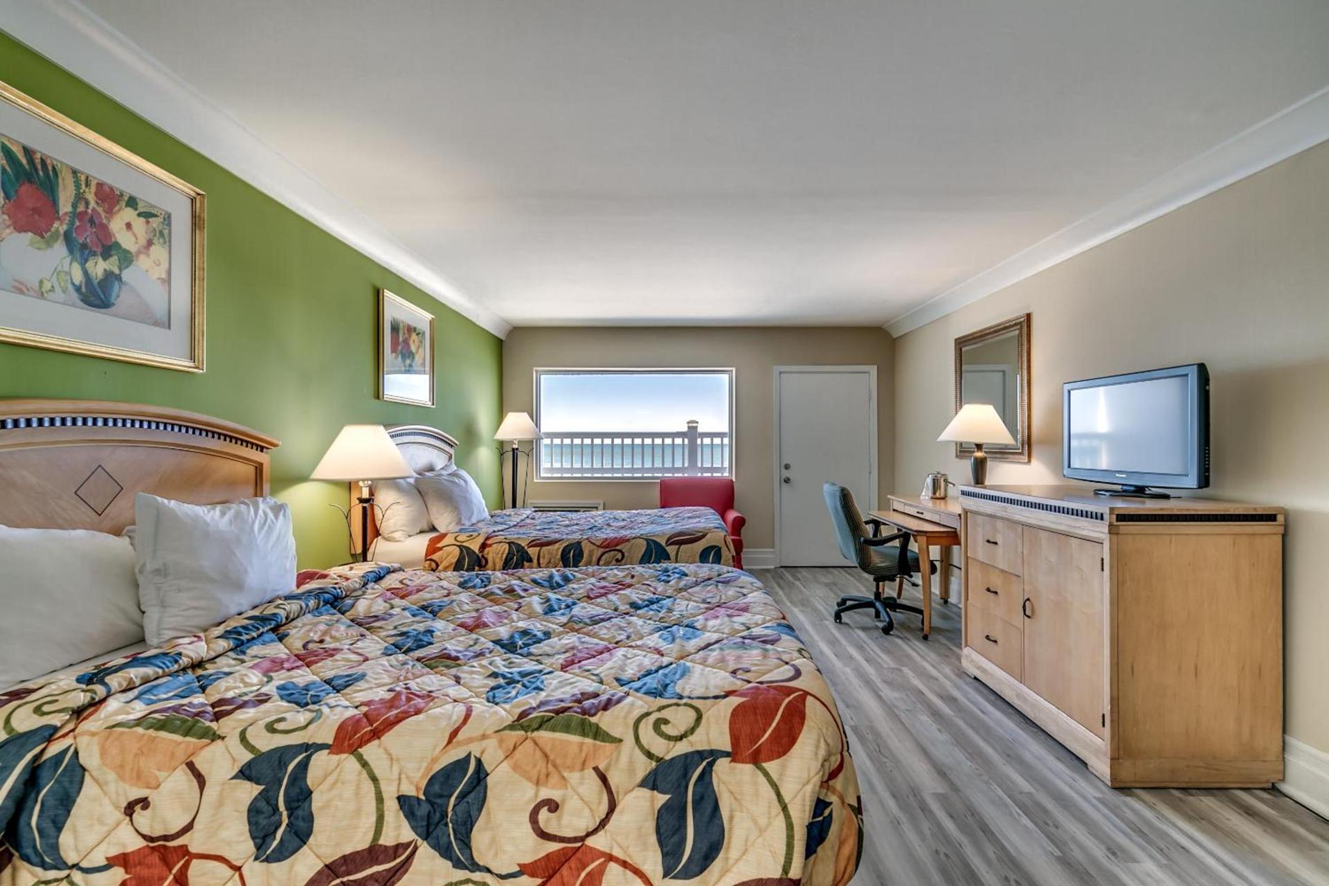 Beachcomber Inn & Suites photo 21