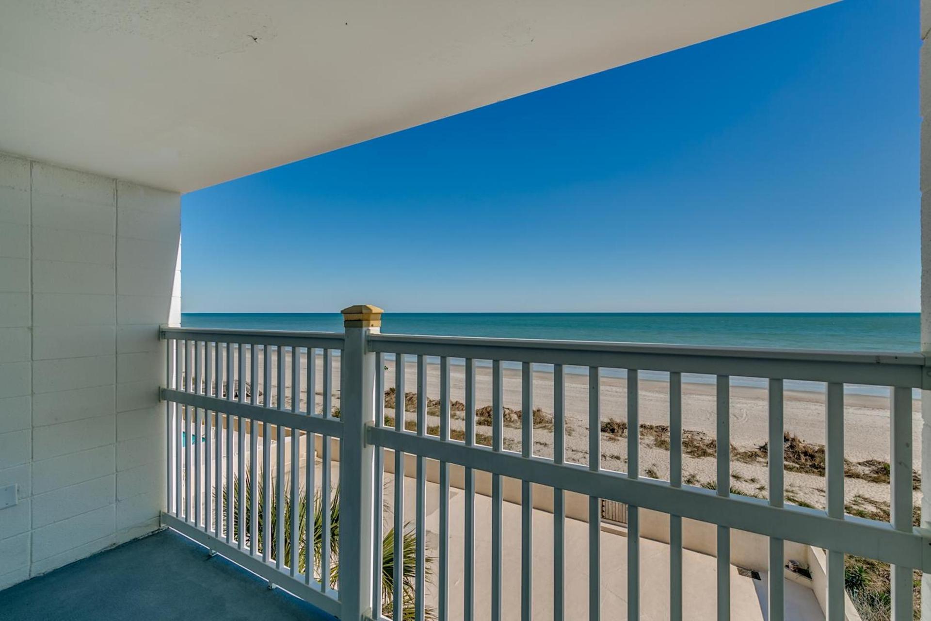 Beachcomber Inn & Suites photo 18