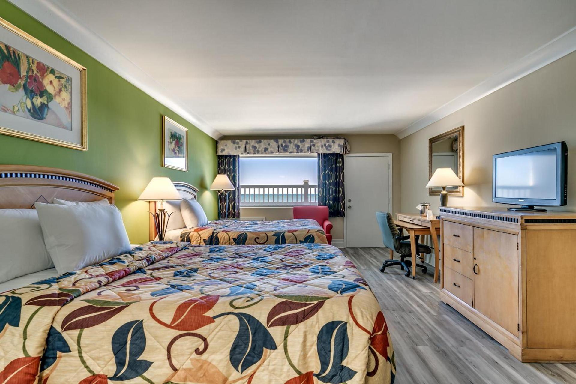 Beachcomber Inn & Suites photo 24
